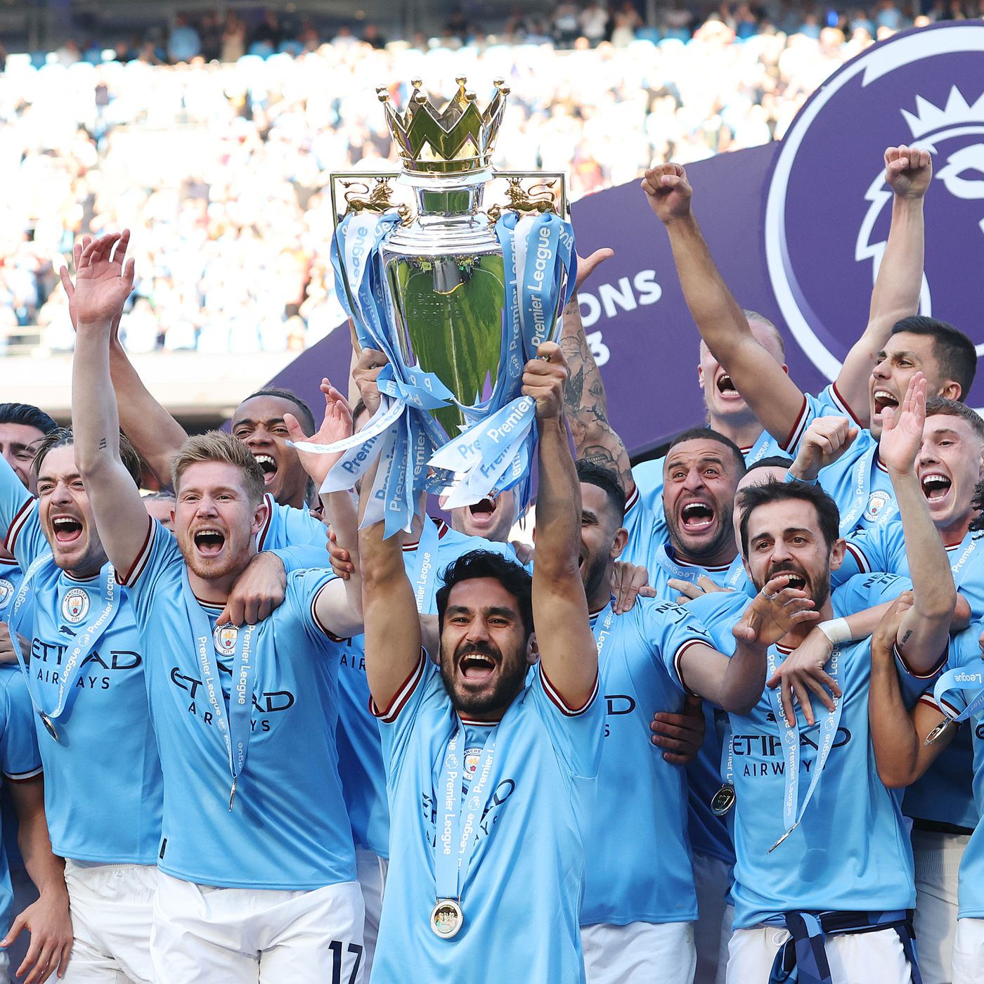 Sky Blue News: Amazing City, UCL A Must Win, Neville On Treble, And More. And Blue