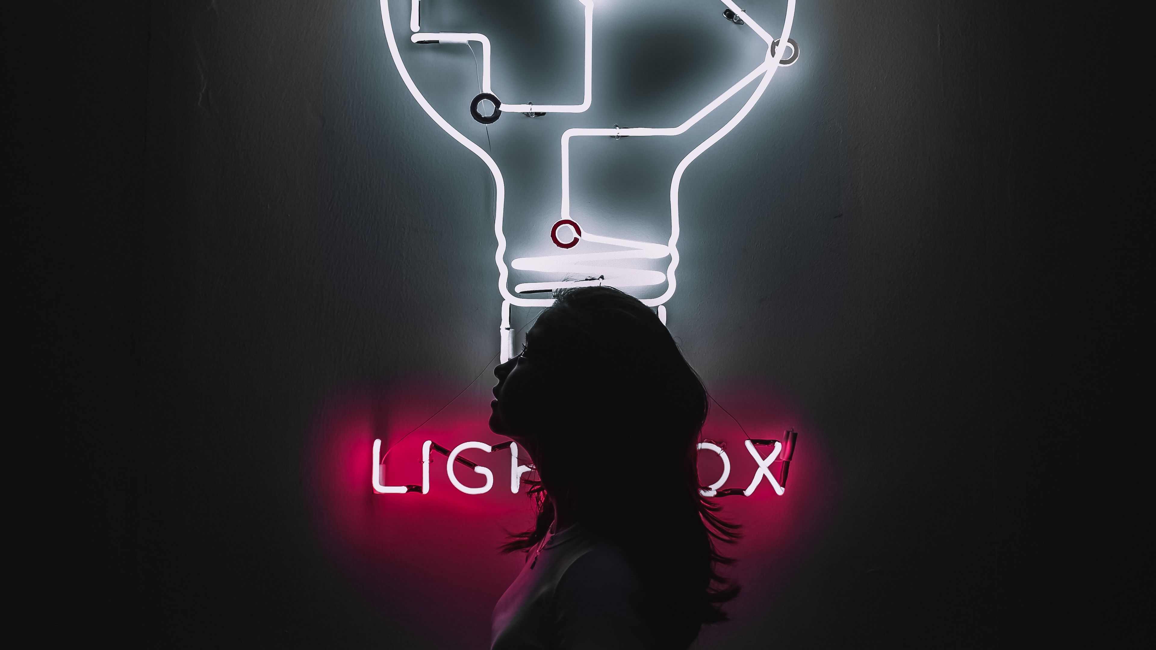 Download wallpaper 3840x2160 neon, silhouette, girl, light bulb, backlight 4k uhd 16:9 HD background