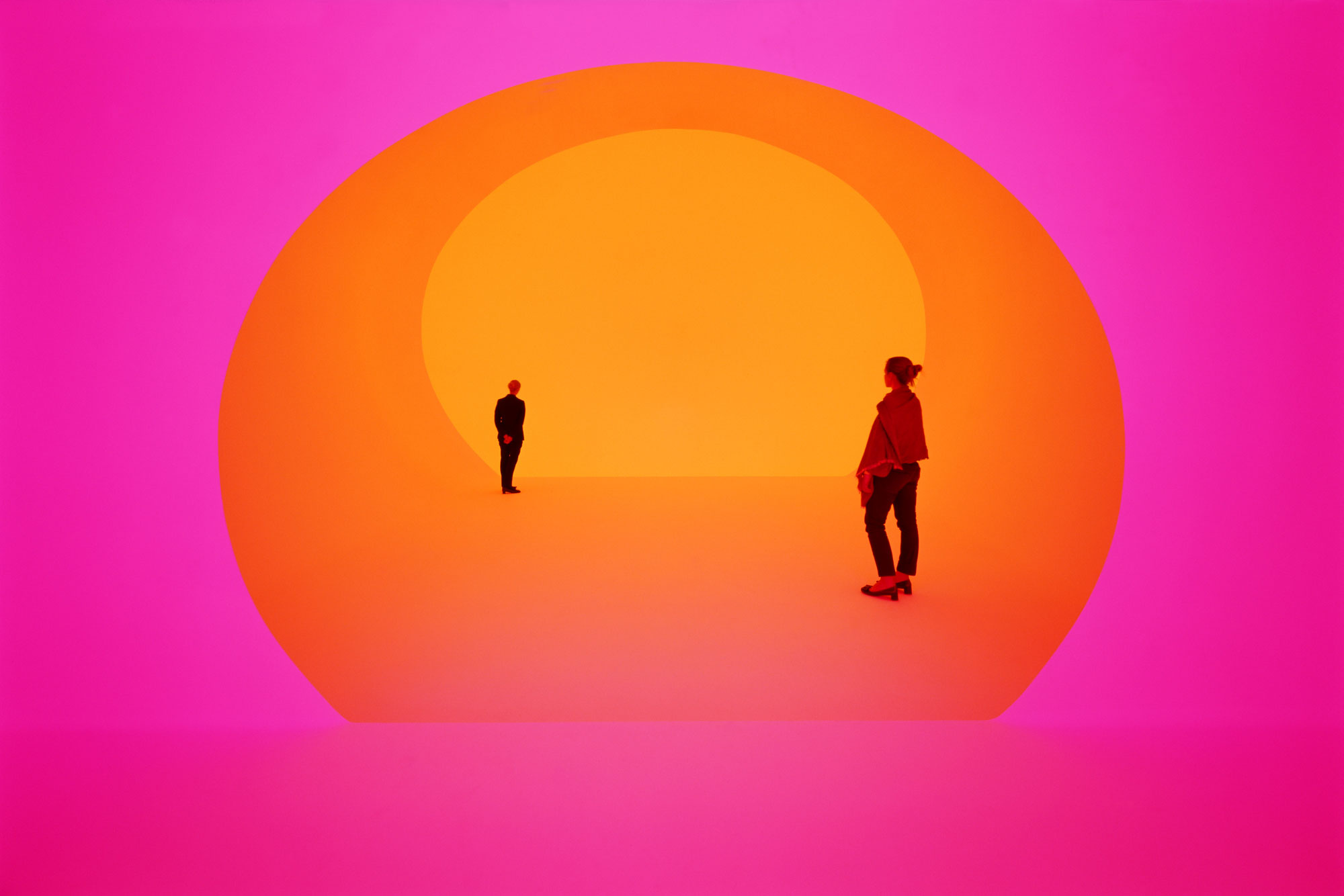 JAMES TURRELL. Painting with Orange Light