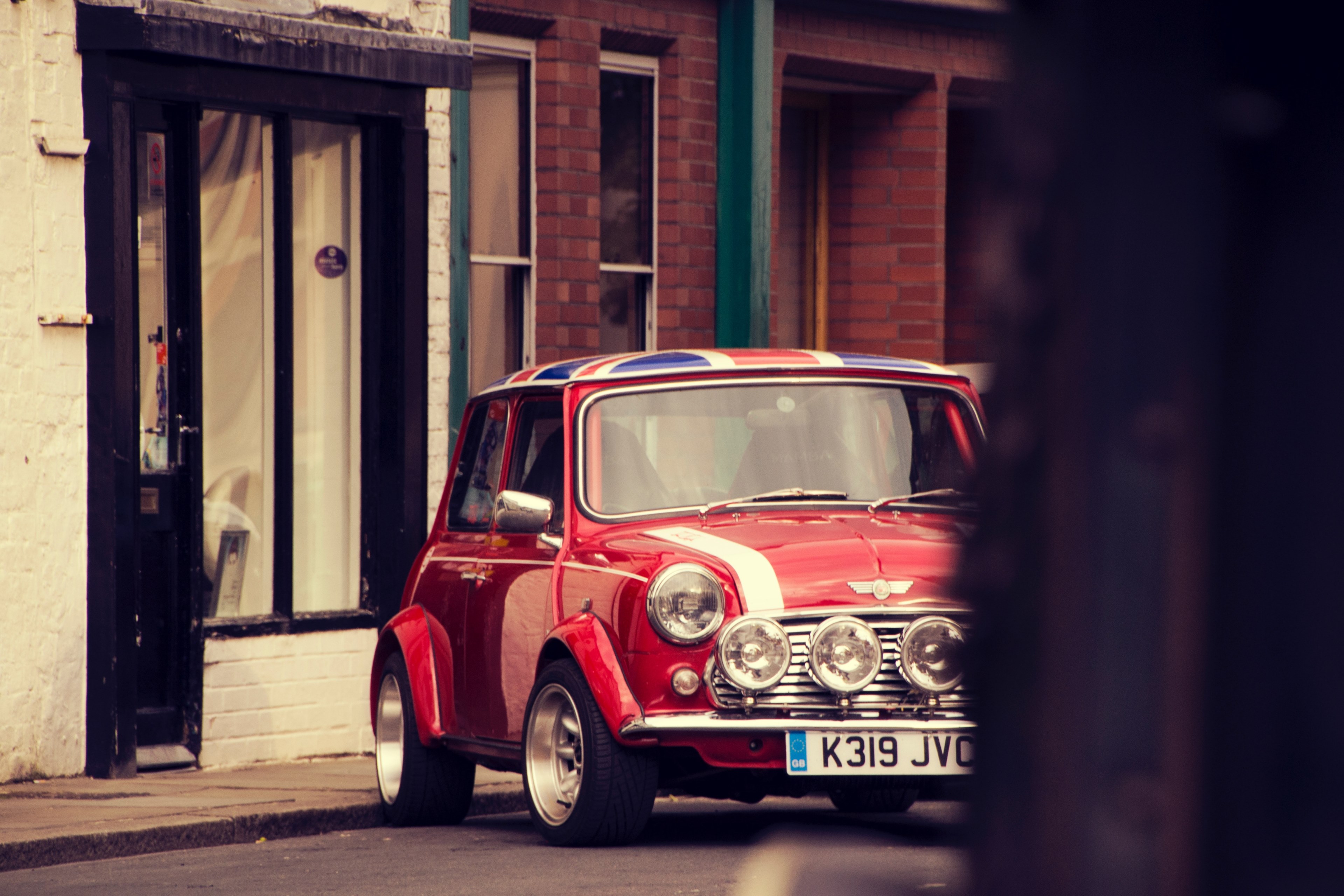 Wallpaper / classic mini cooper 4k wallpaper free download