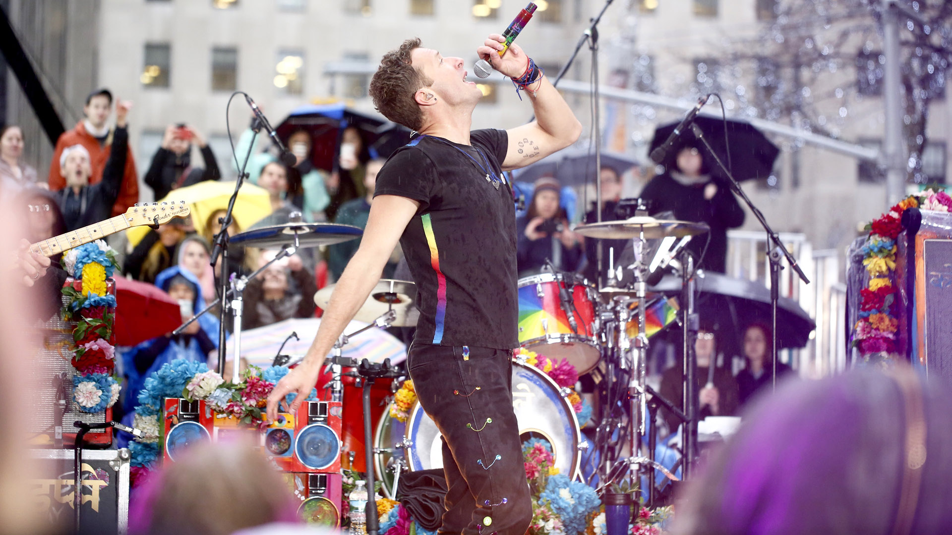 Coldplay makes our Monday with concert on the TODAY Show