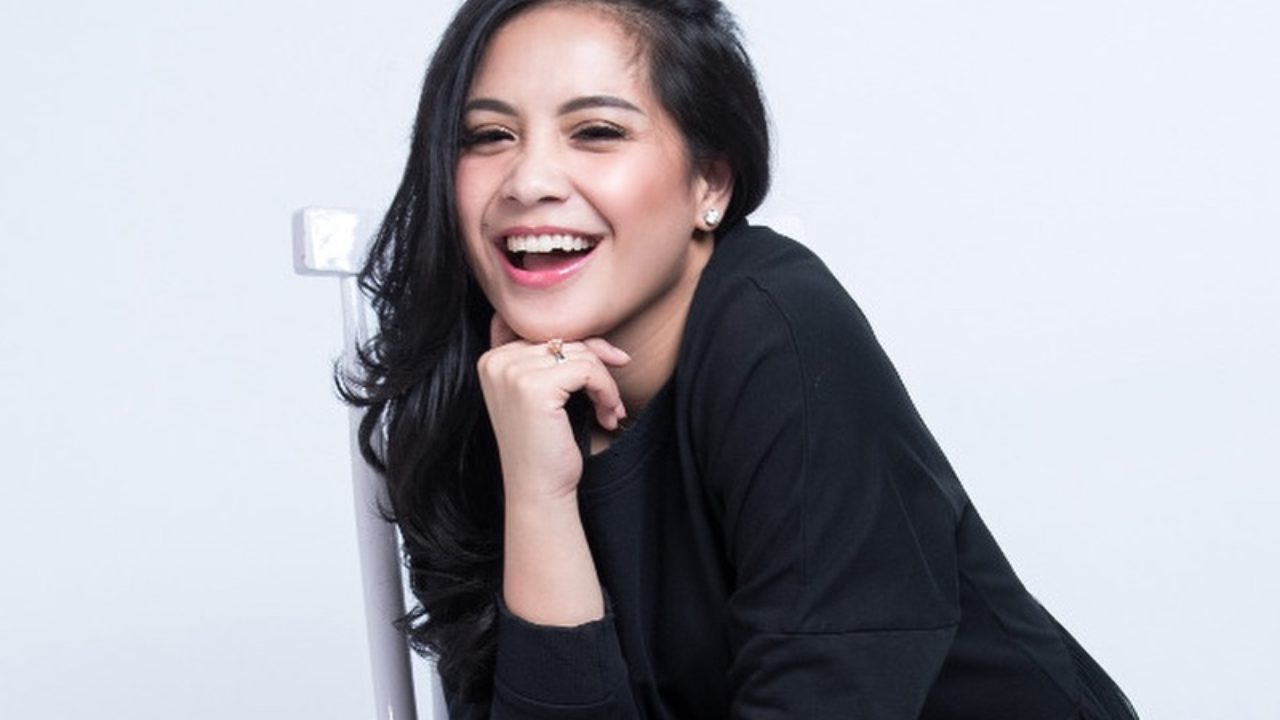 Baju Nagita Slavina Seharga 40JT!