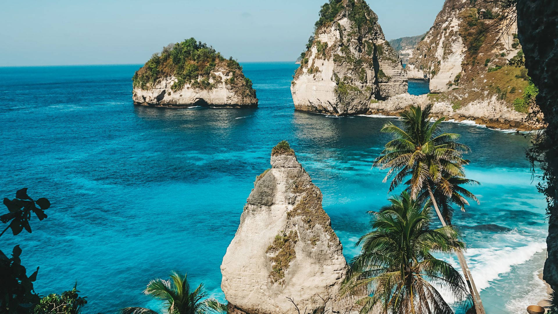 Download Breathtaking View of Nusa Penida Beach, Bali Wallpaper