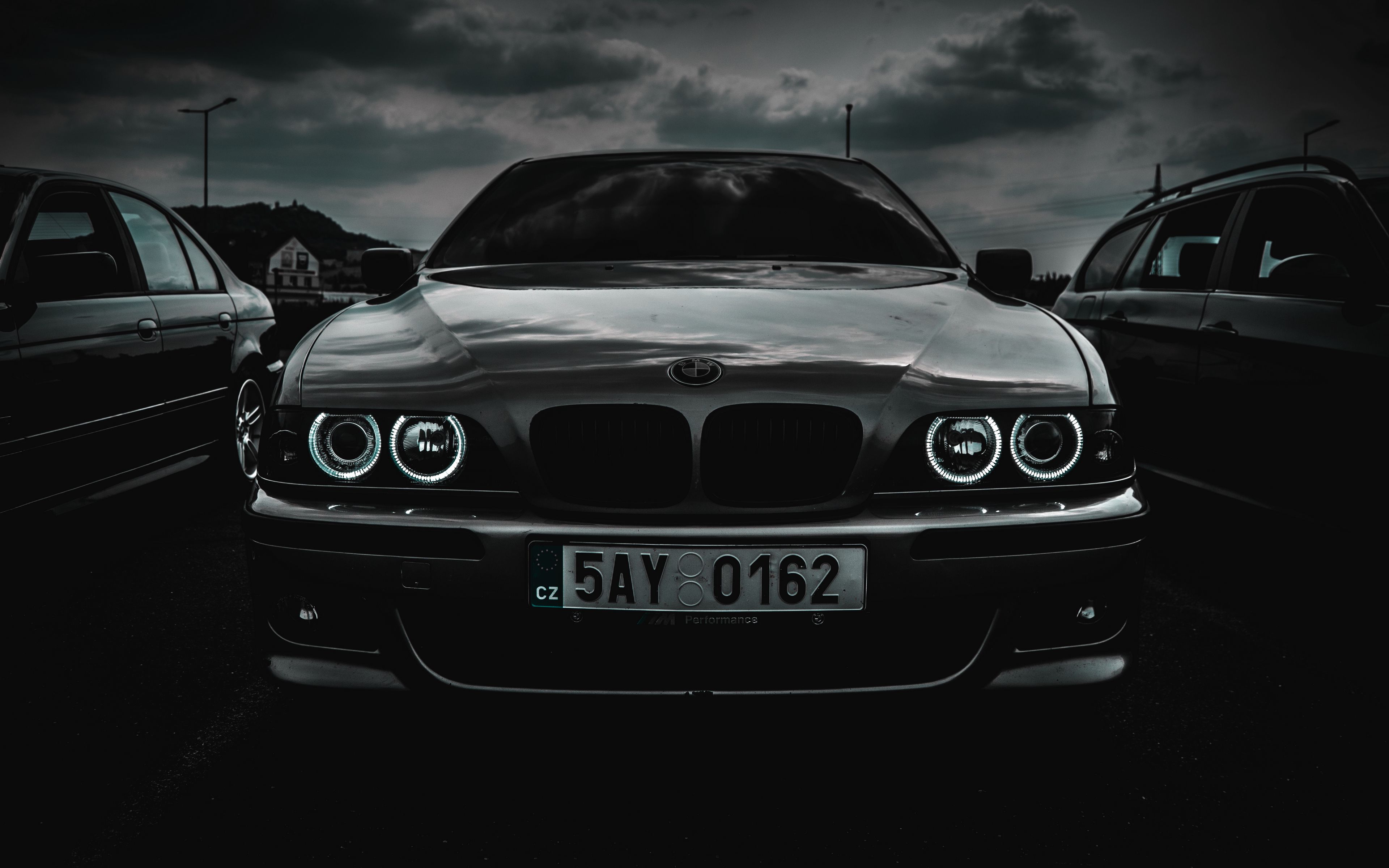 Download wallpaper 3840x2400 bmw m5, bmw, car, front view, black and white 4k ultra HD 16:10 HD background