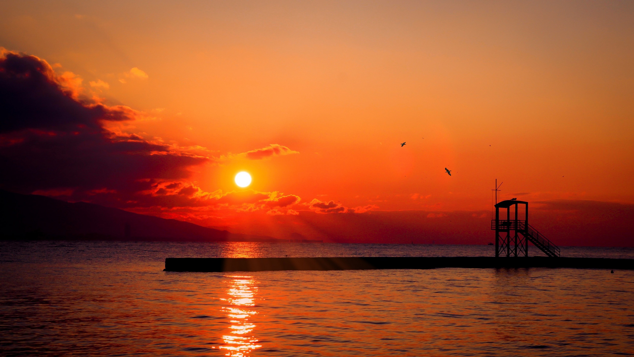 Wallpaper / sun sunset red summer nature sky ocean sea 4k wallpaper free download