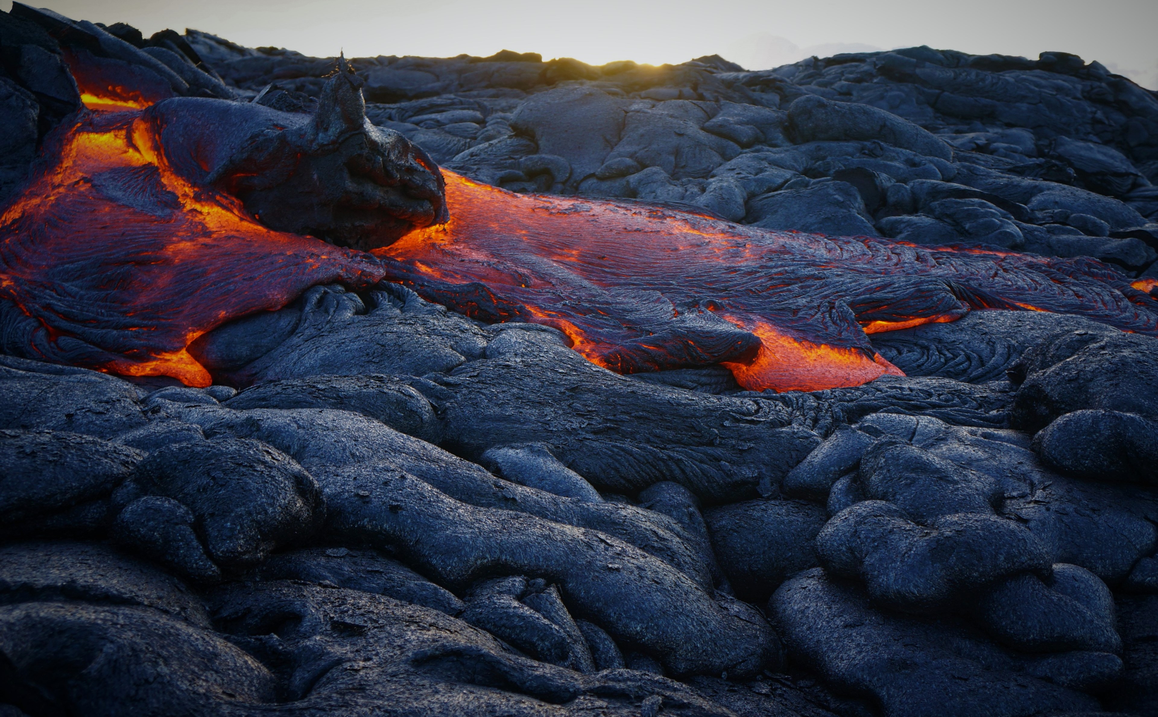 Wallpaper / hawaii lava flows 4k wallpaper free download