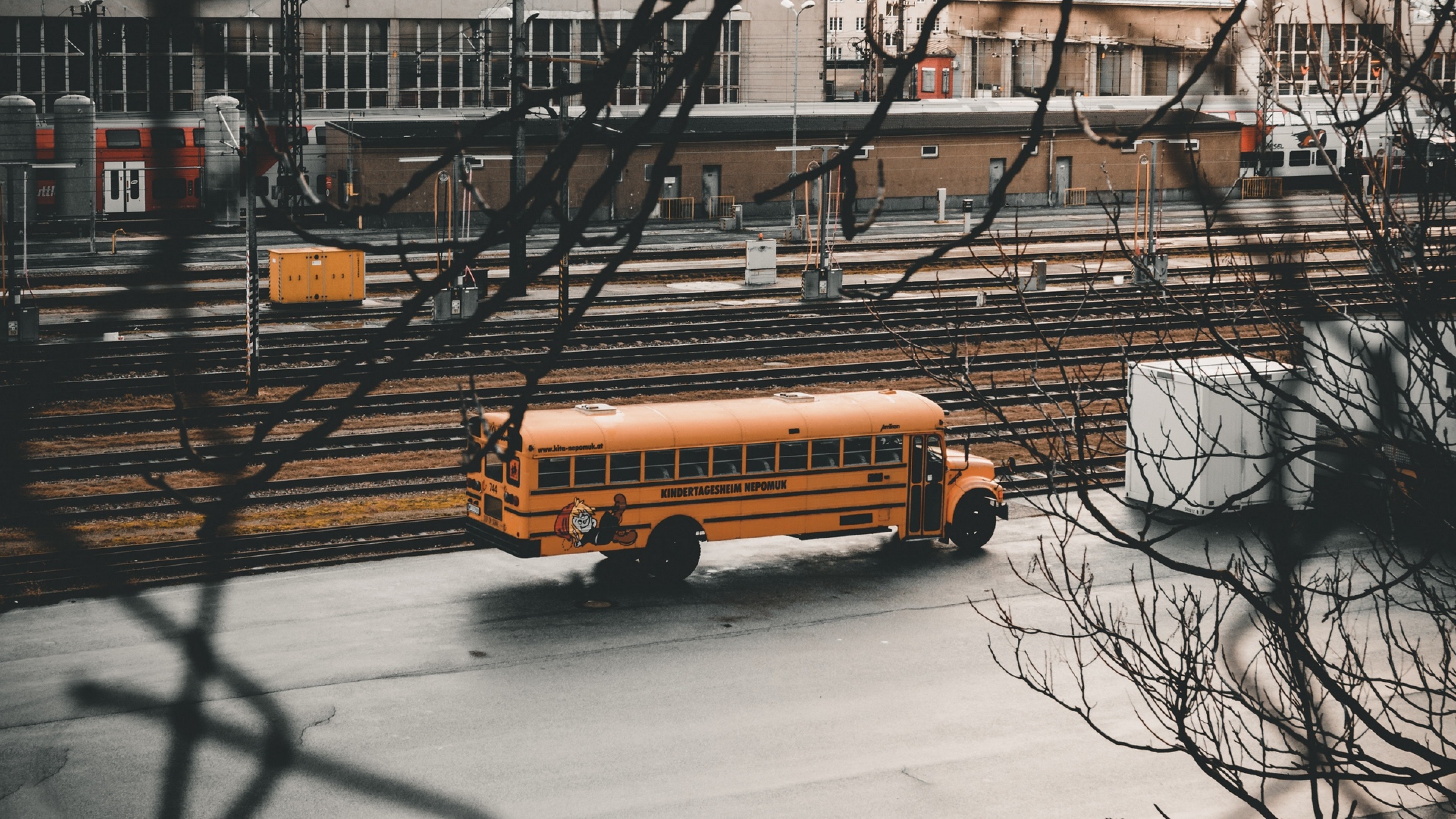 School bus HD Wallpaper 4K Ultra HD