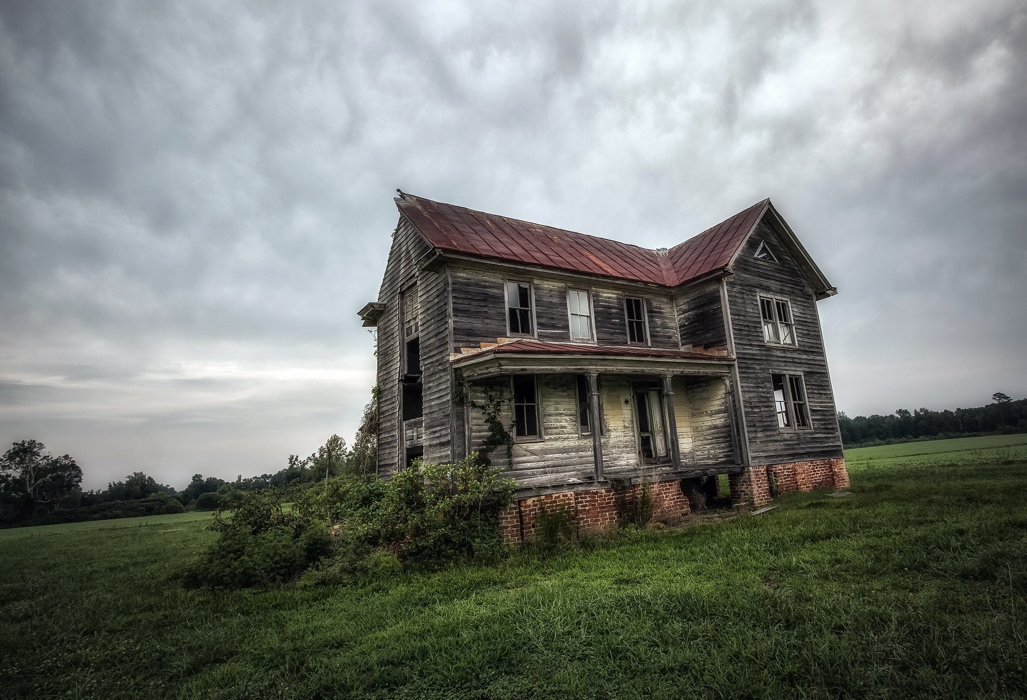 Wallpaper, landscape, old, building, ruin, abandoned, grass, sky, field, farm, cottage, cloud, tree, roof, home, meadow, plantation, mansion, facade, highland, farmhouse, rural area, meteorological phenomenon, real estate, log cabin, 2048x1396 px