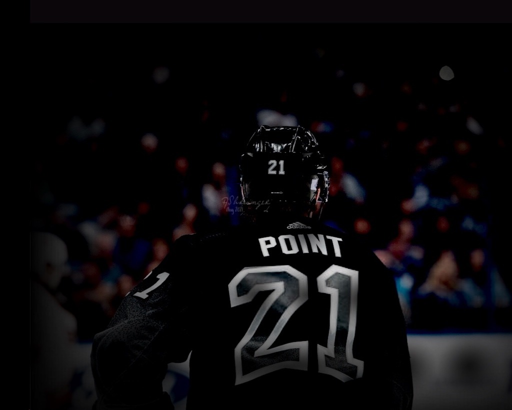 Download NHL Brayden Point Jersey 21 Wallpaper