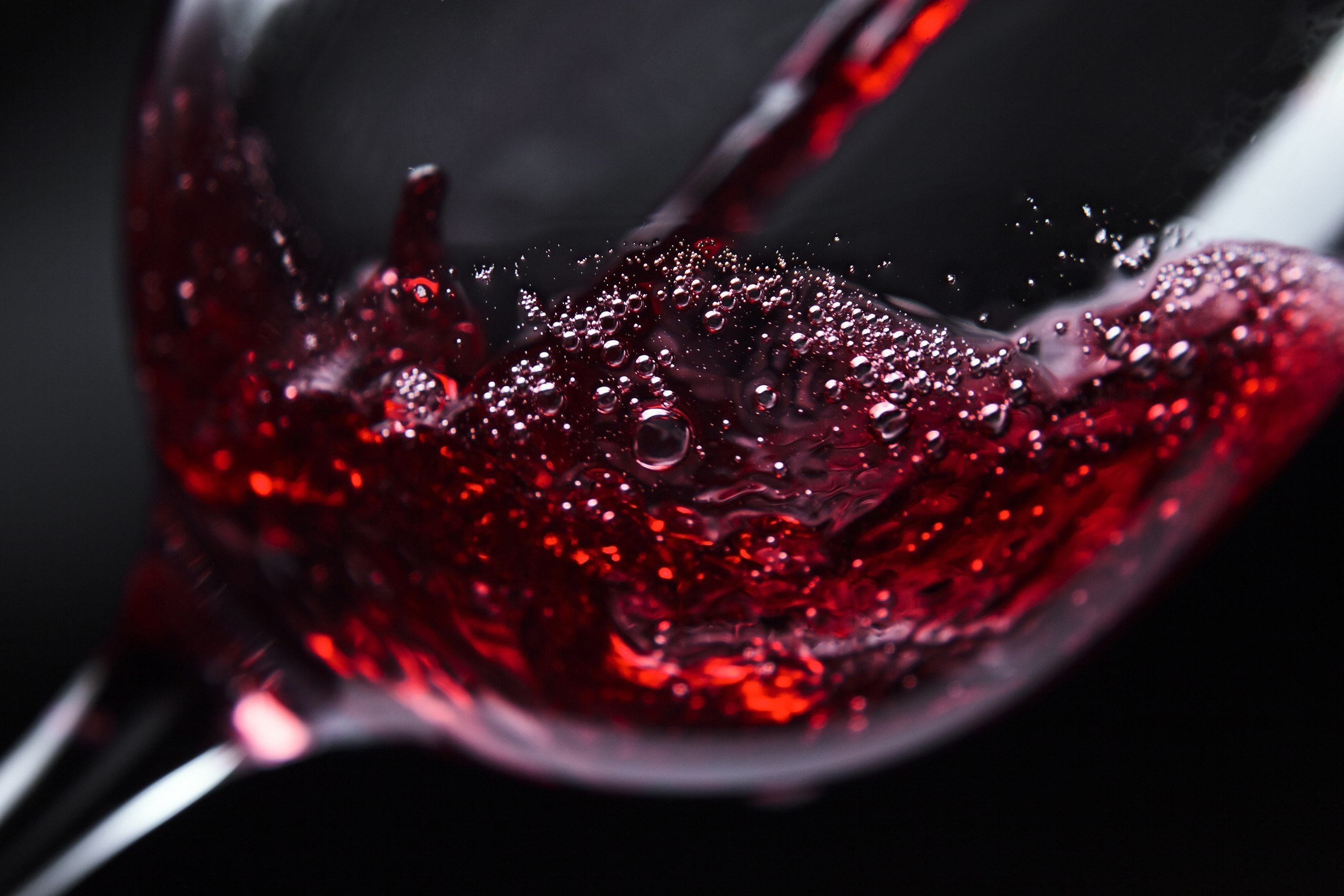 Wallpaper, 2560x1707 px, drinking glass, macro, wine 2560x1707