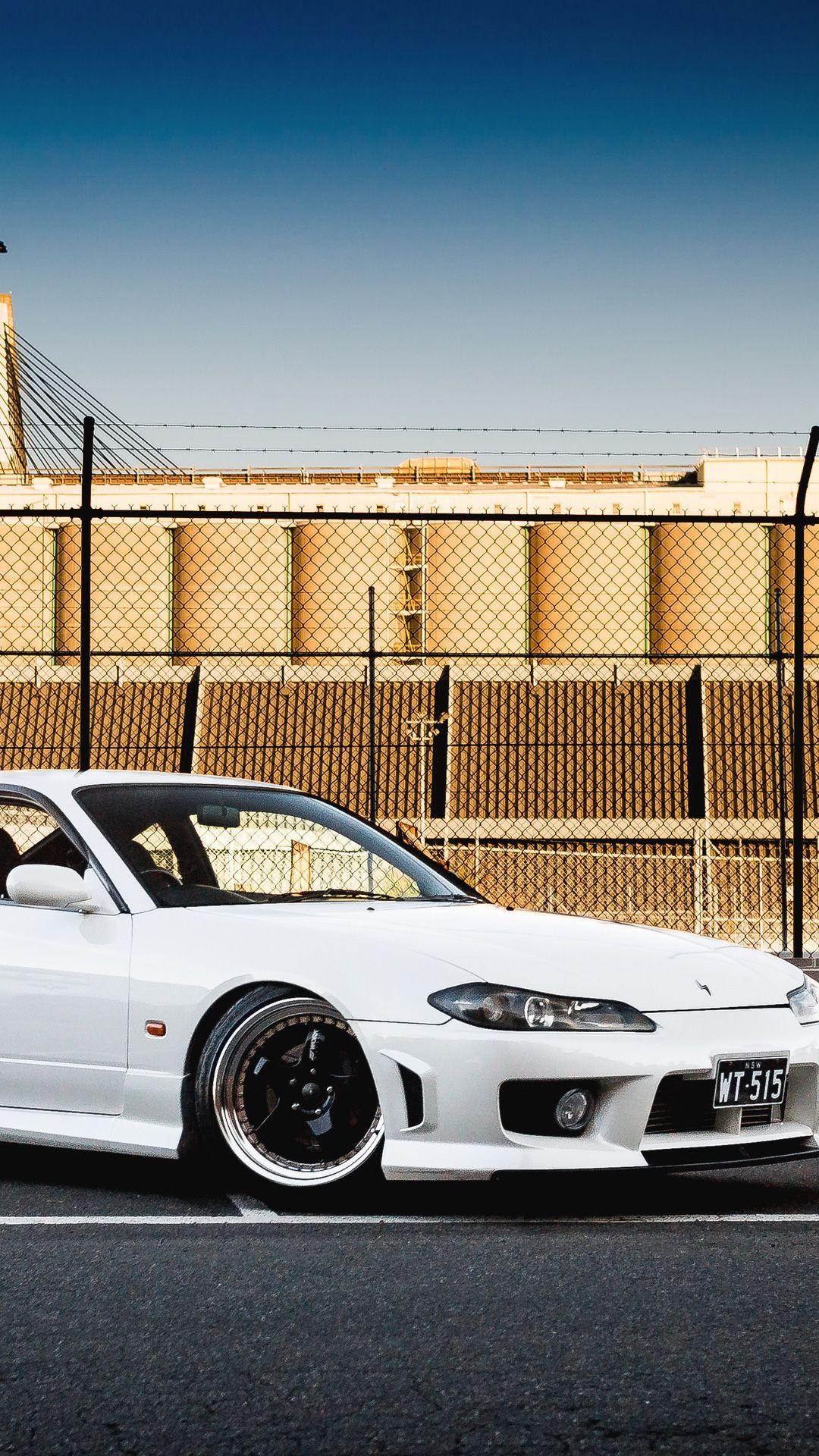 S15 iPhone Wallpaper