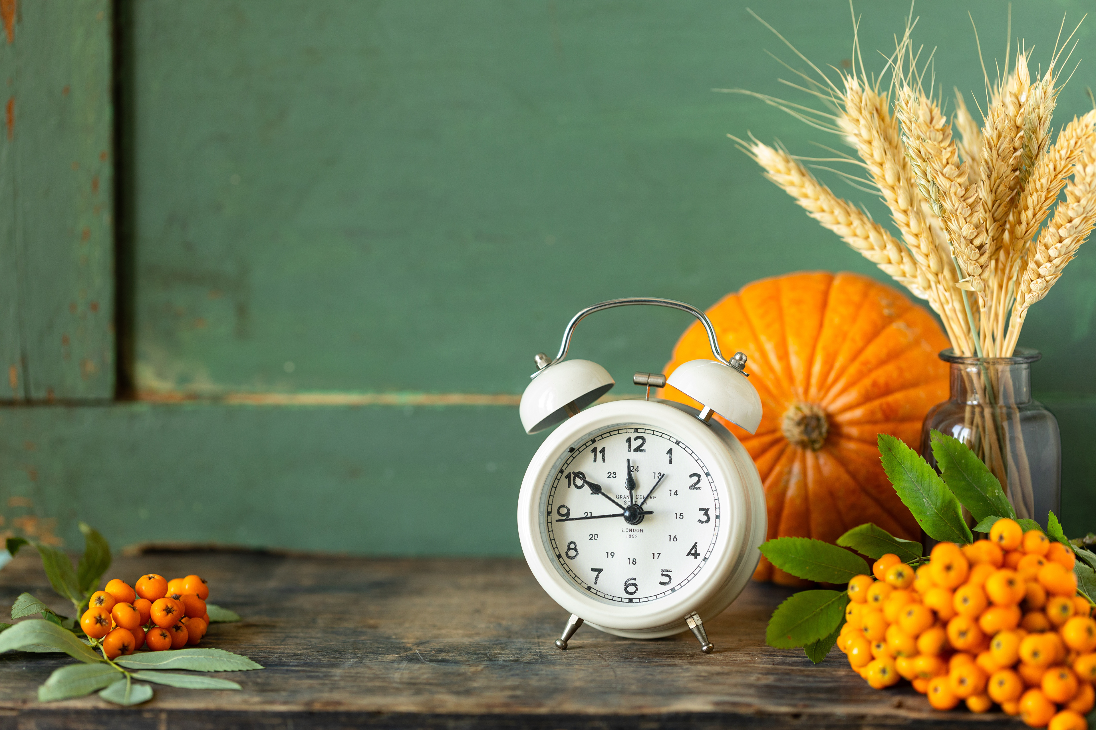 4K Clock Wallpaper and Background Image