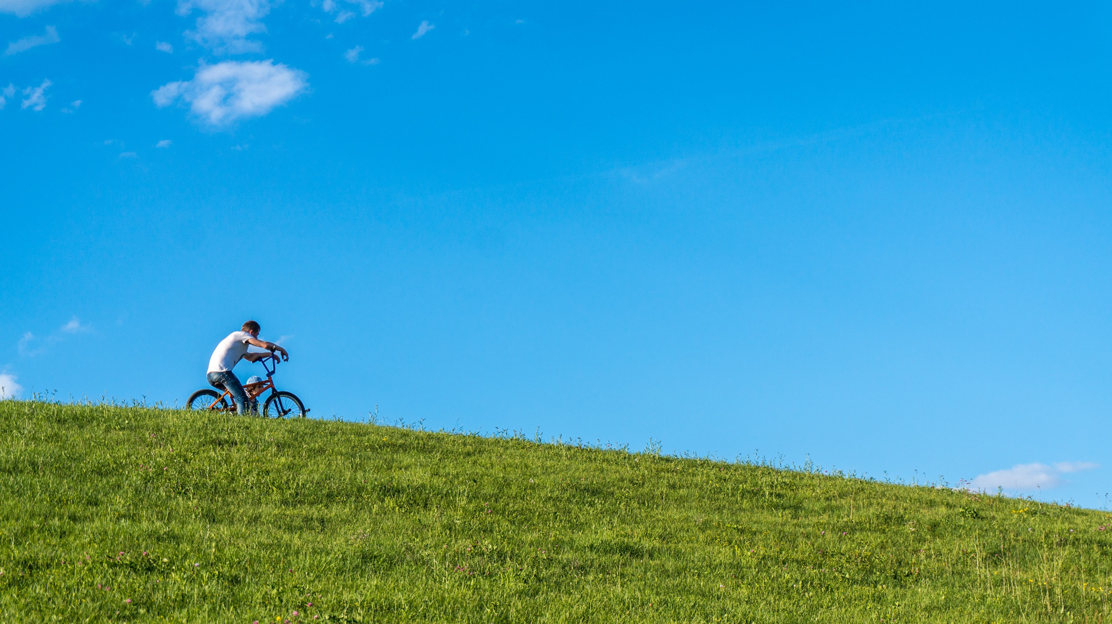 Wallpaper / summer night summer minimalist and minimal HD 4k wallpaper free download