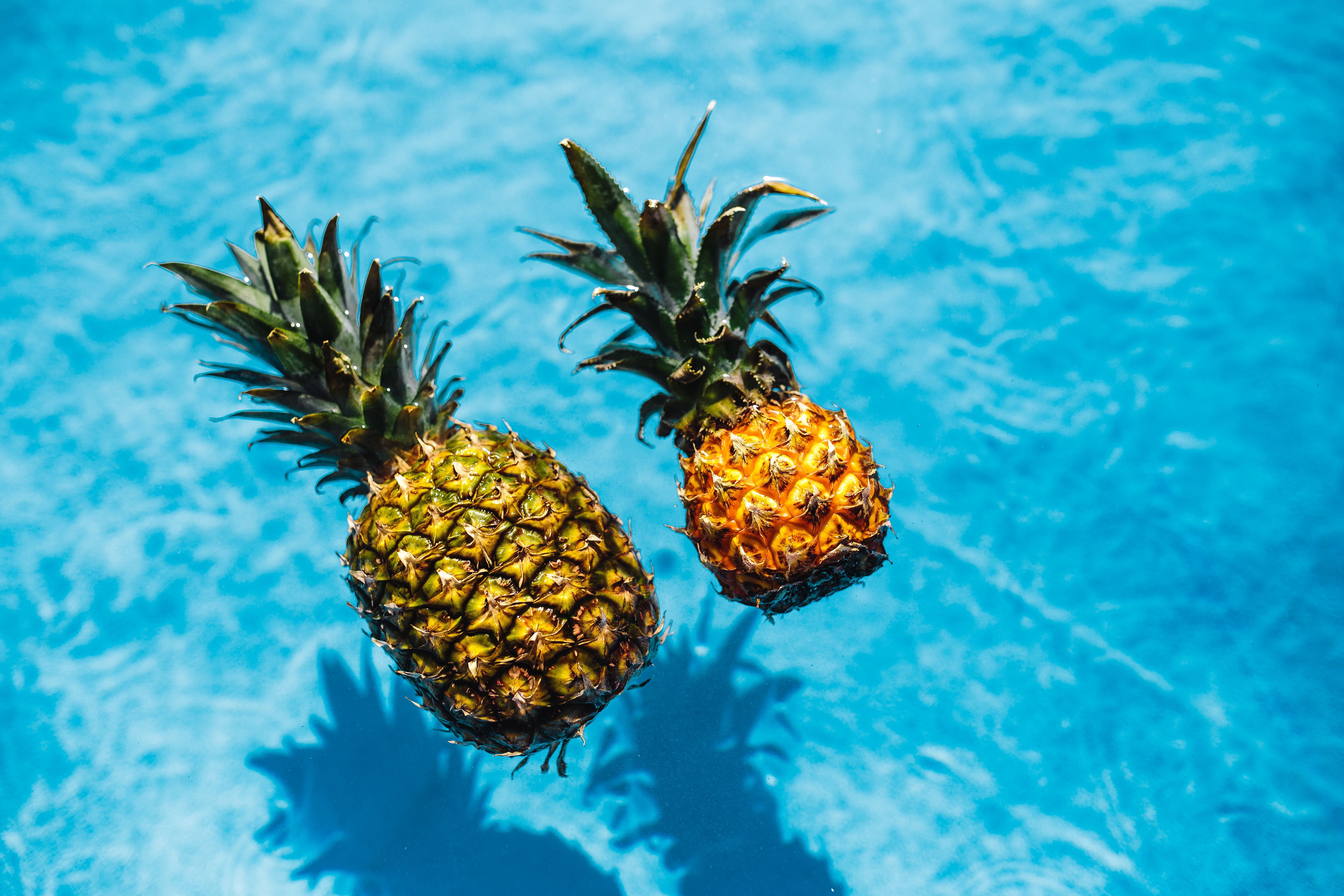 Wallpaper / Outdoor, Nature, 5K, Plant, Pool, Tropical Fruit, No People, Vacations, Turquoise Colored, Ripe, Close Up, Pineapples, Blue, Growth, Day, Top View, Above Free Download