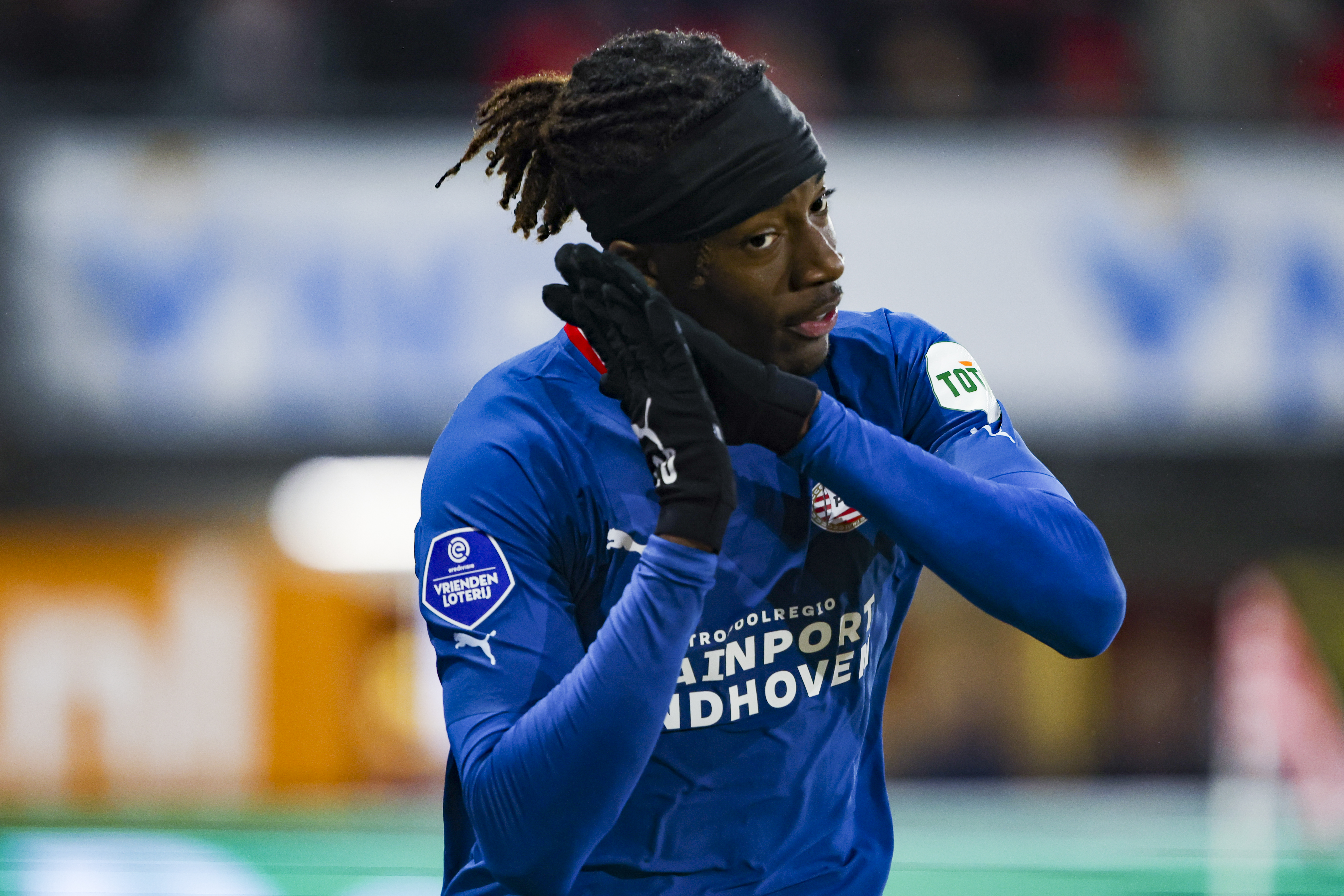 Chelsea 'on verge of Noni Madueke transfer after having £35m bid ACCEPTED by PSV Eindhoven'. The US Sun