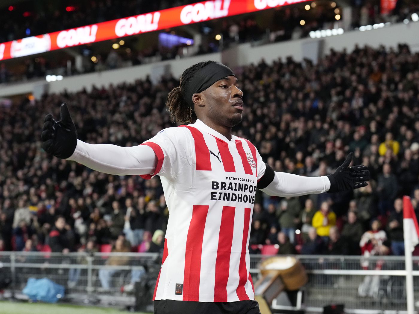 Official: Chelsea sign Noni Madueke from PSV Eindhoven Ain't Got No History