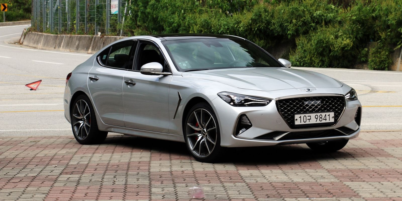 Genesis G70: First Drive. Mid size car, Best suv, First drive