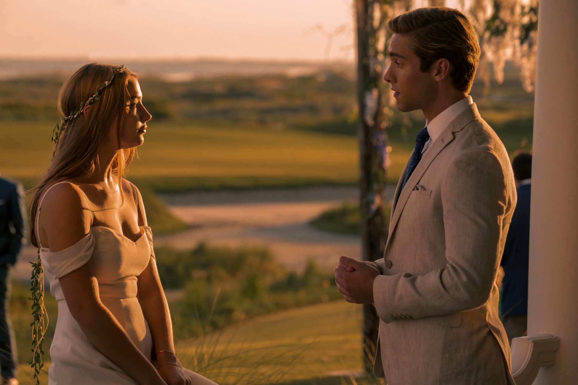 Mobile wallpaper: Tv Show, Madelyn Cline, Outer Banks, 1034146 download the picture for free