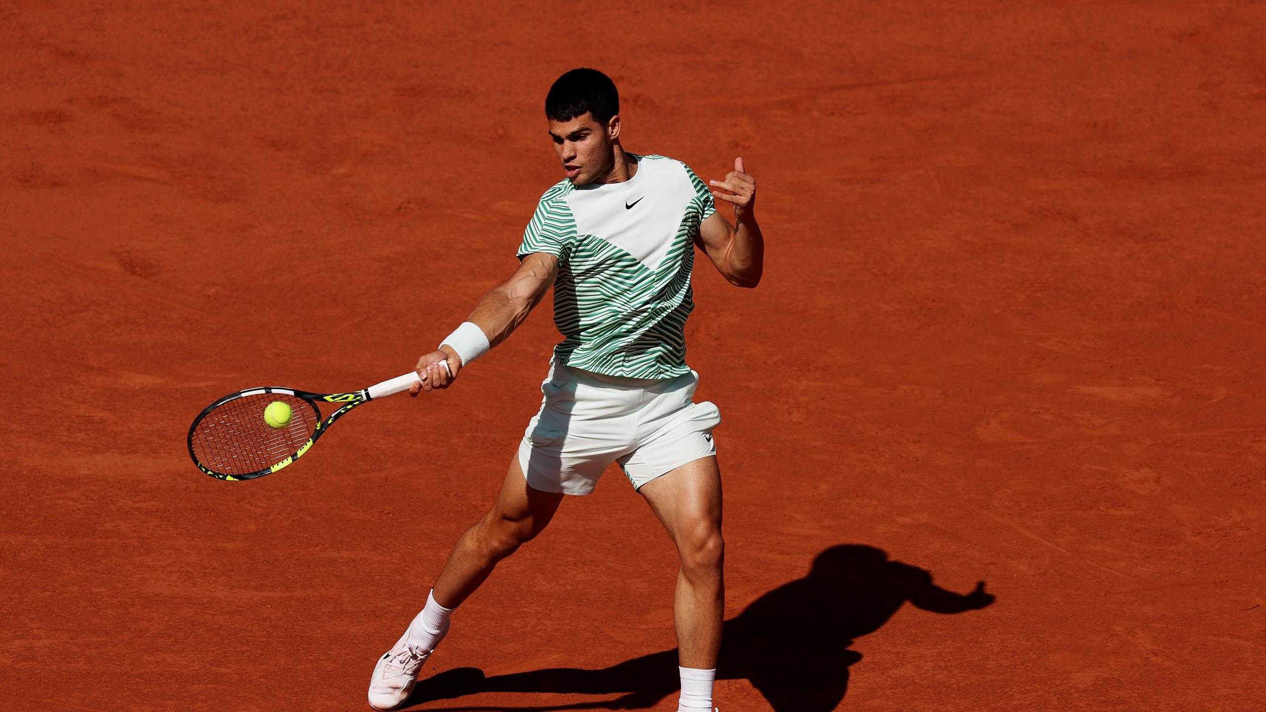 French Open 2023: Carlos Alcaraz With A 'scarily Good' Shot Against Taro Daniel At Roland Garros