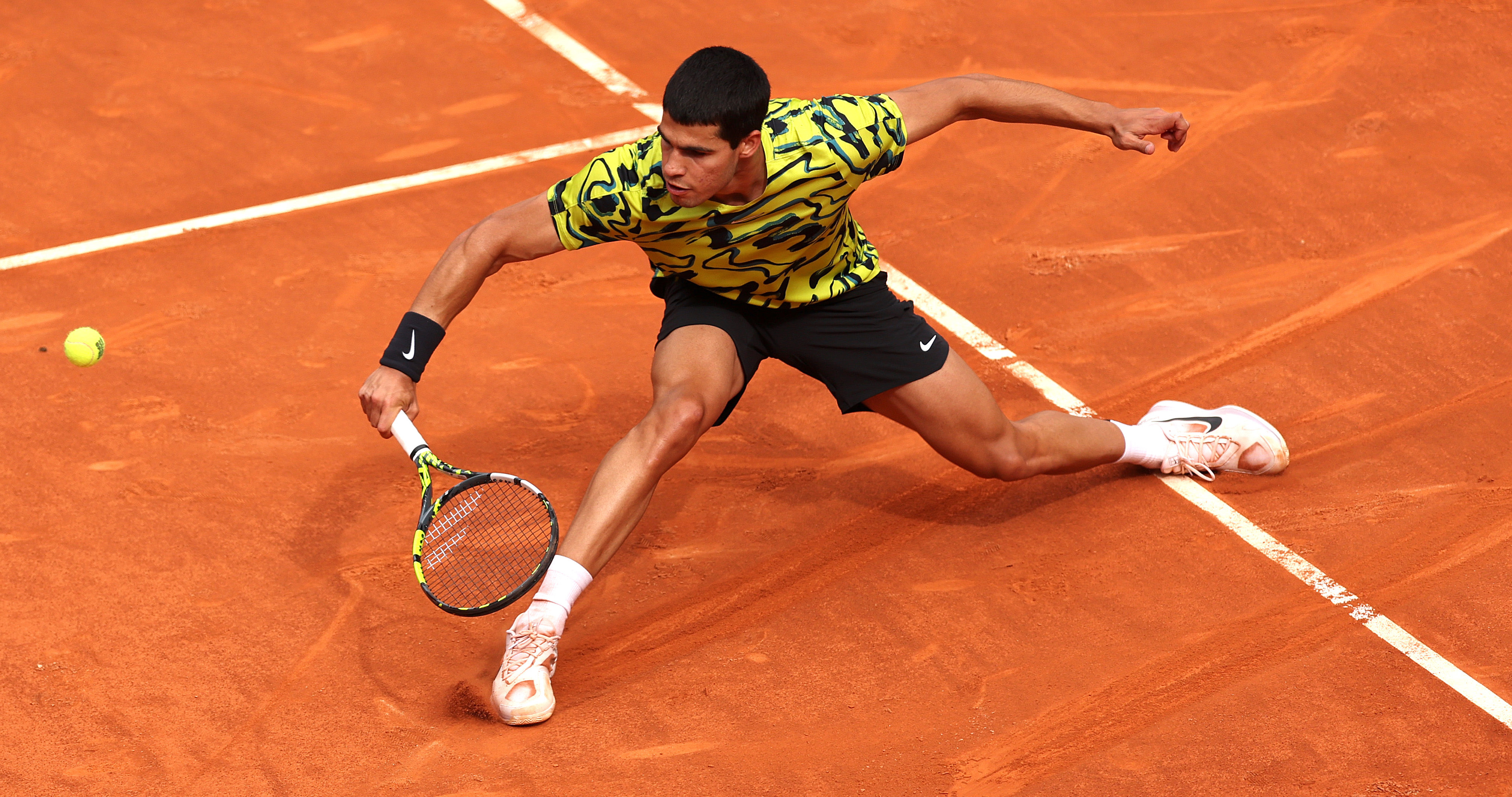 On 20th birthday, Carlos Alcaraz defeats Borna Coric in straight sets to return to Madrid final