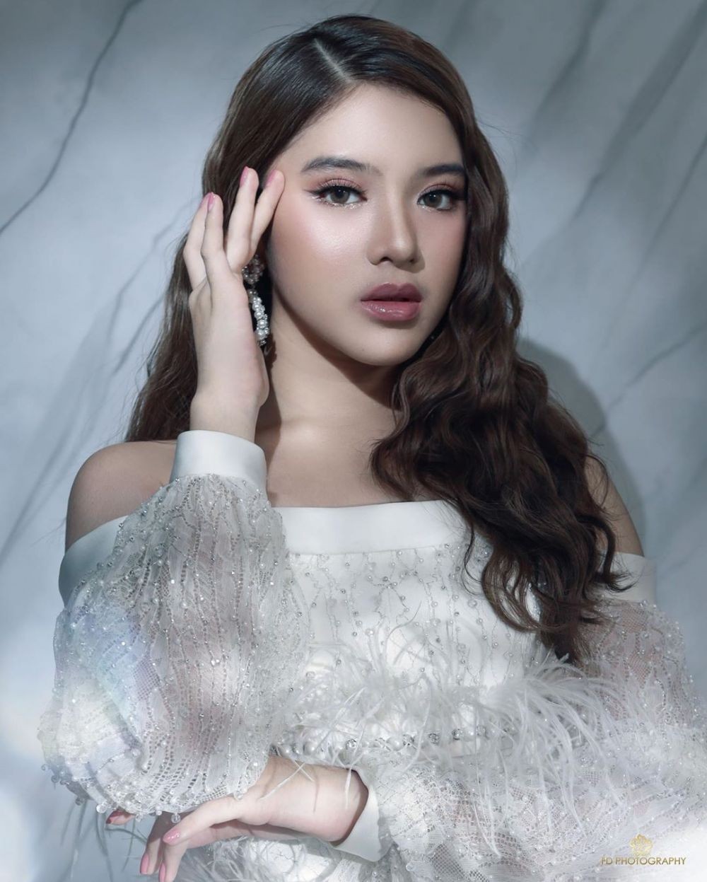 Photohoot Tiara Andini dalam Berbagai Tema, Manis Maksimal!