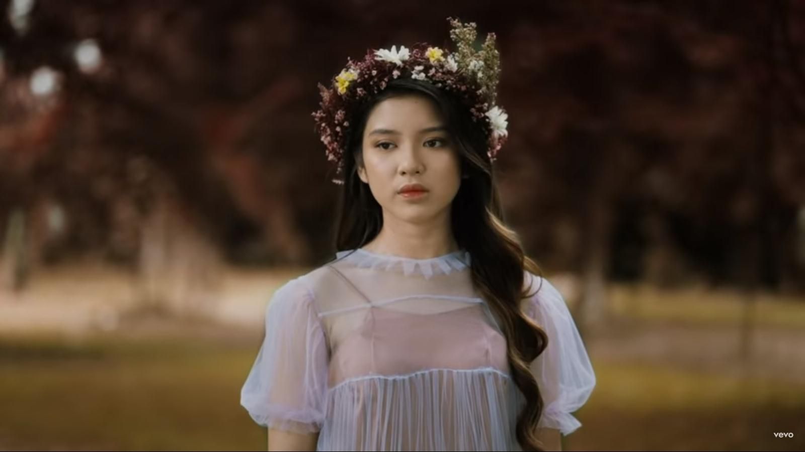 Lirik Lagu Terbaru Tiara Andini Merasa Indah Puncaki Trending YouTube