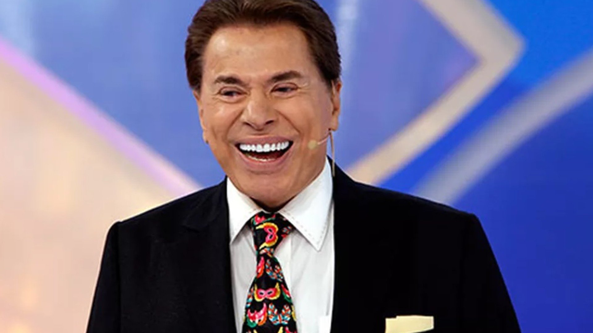 Silvio Santos volta a gravar no SBT após três meses afastado
