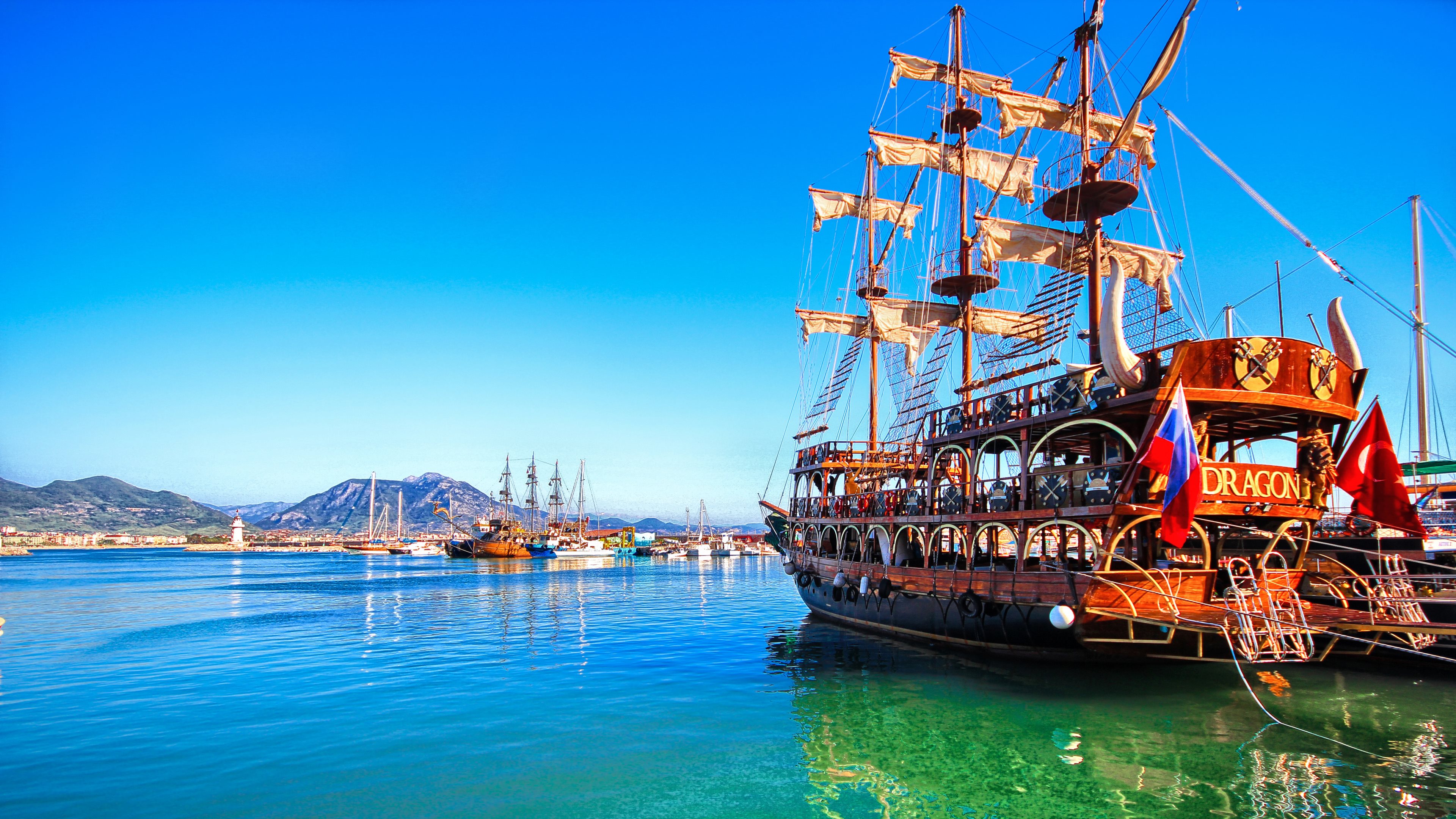 Vivid Ships on Blue Ultra HD Wallpaper