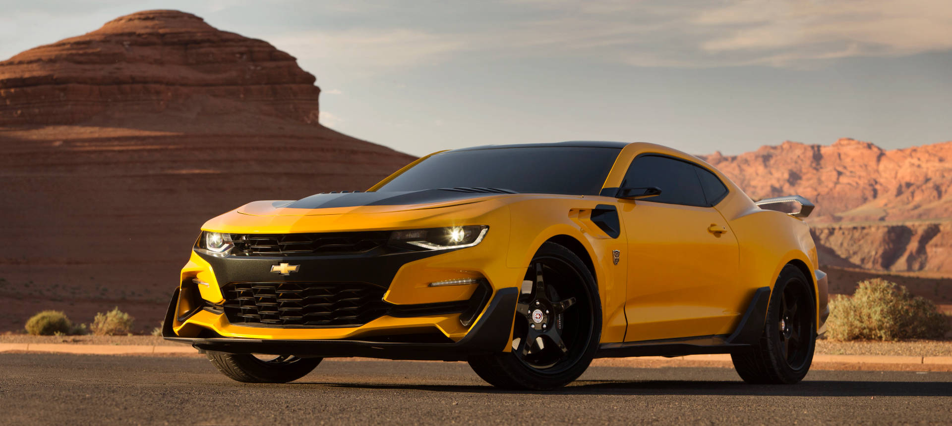 Download 4K Ultra HD Transformers Bumblebee Camaro Wallpaper