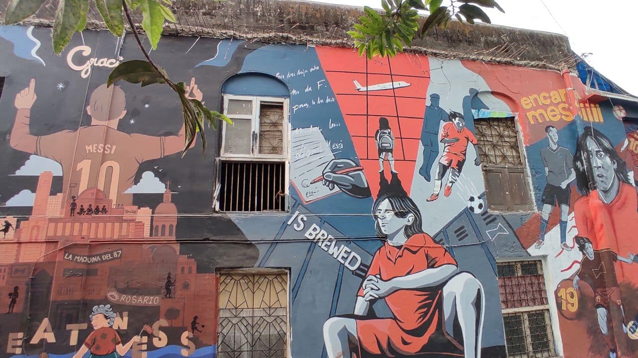 What happened with the Messi murals that kicked up a storm on social media?