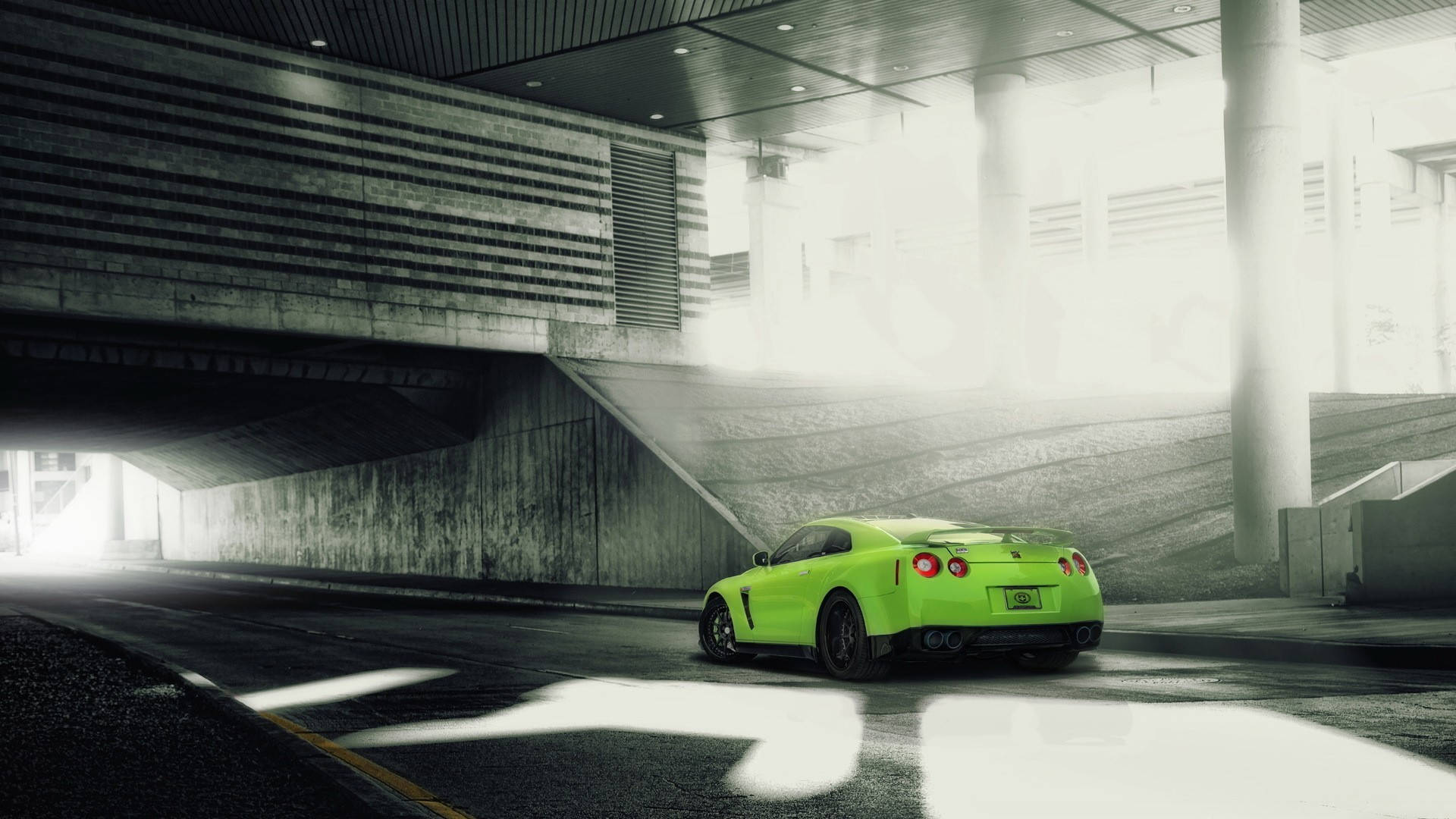 Download Nissan Skyline GTR R35 Green Wallpaper