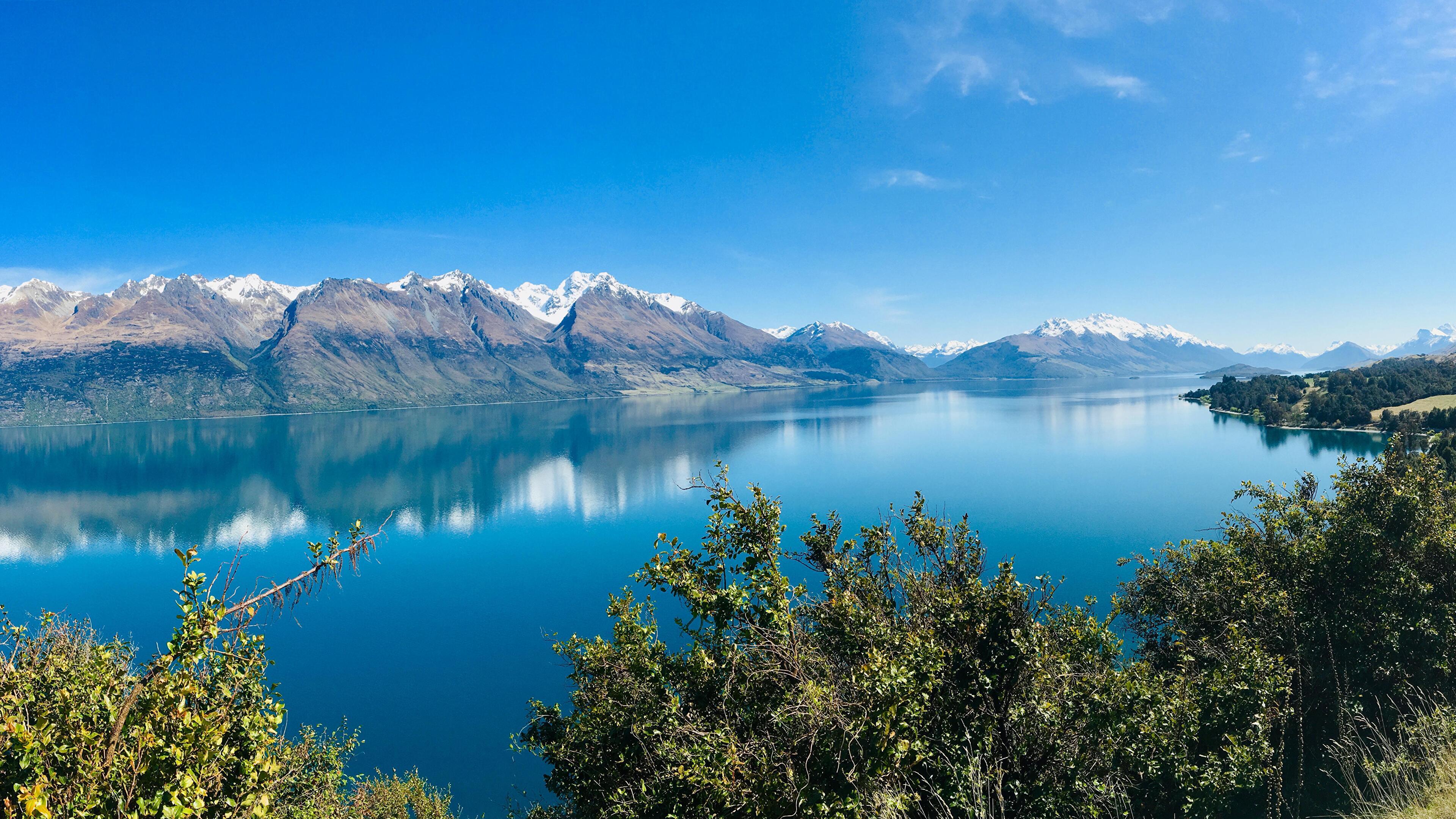 Lake Wakatipu South Island New Zealand 4K wallpaper