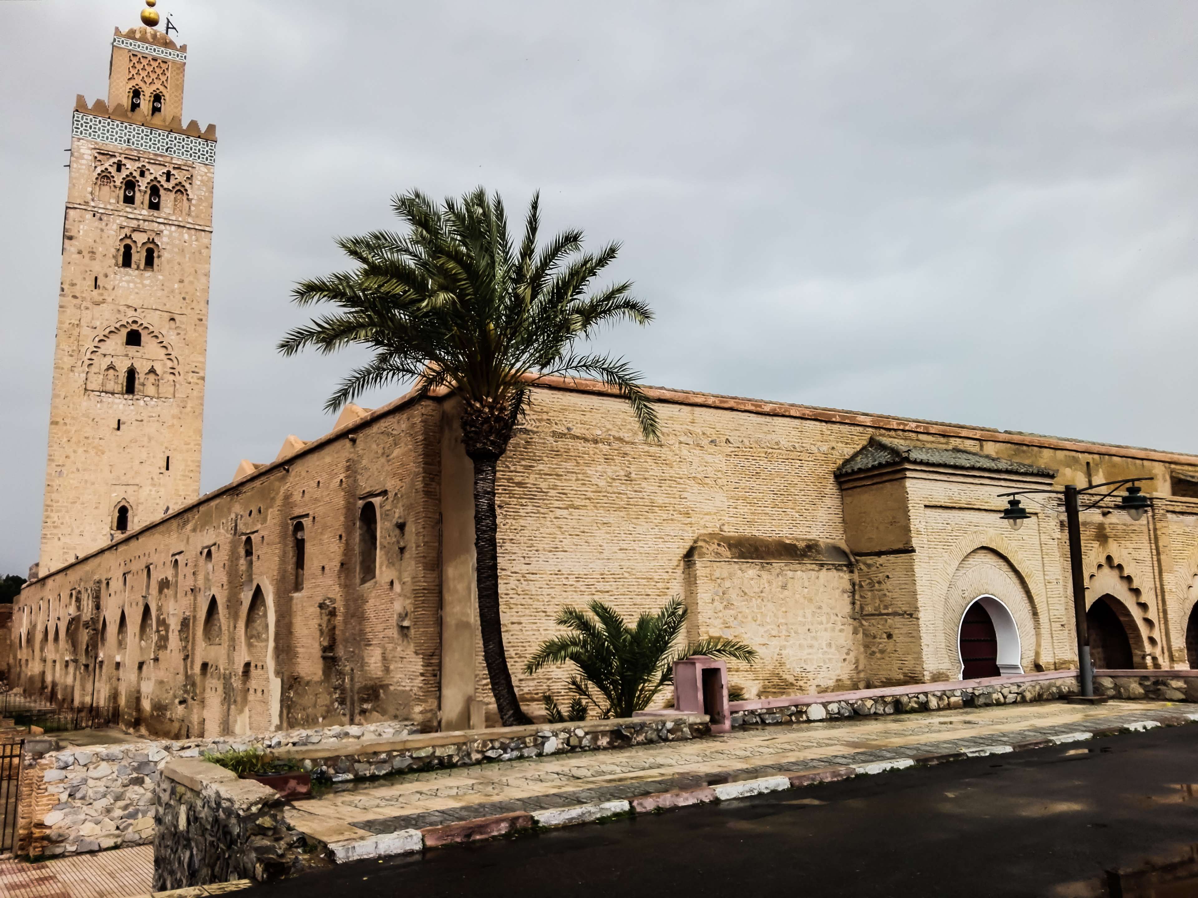 apartment building, architecture, beautiful, building, buildings, free wallpaper, HD wallpaper, koutobia, marrakech, morocco, mosque, old, palm tree, rachid, traditional, tree 4k Gallery HD Wallpaper