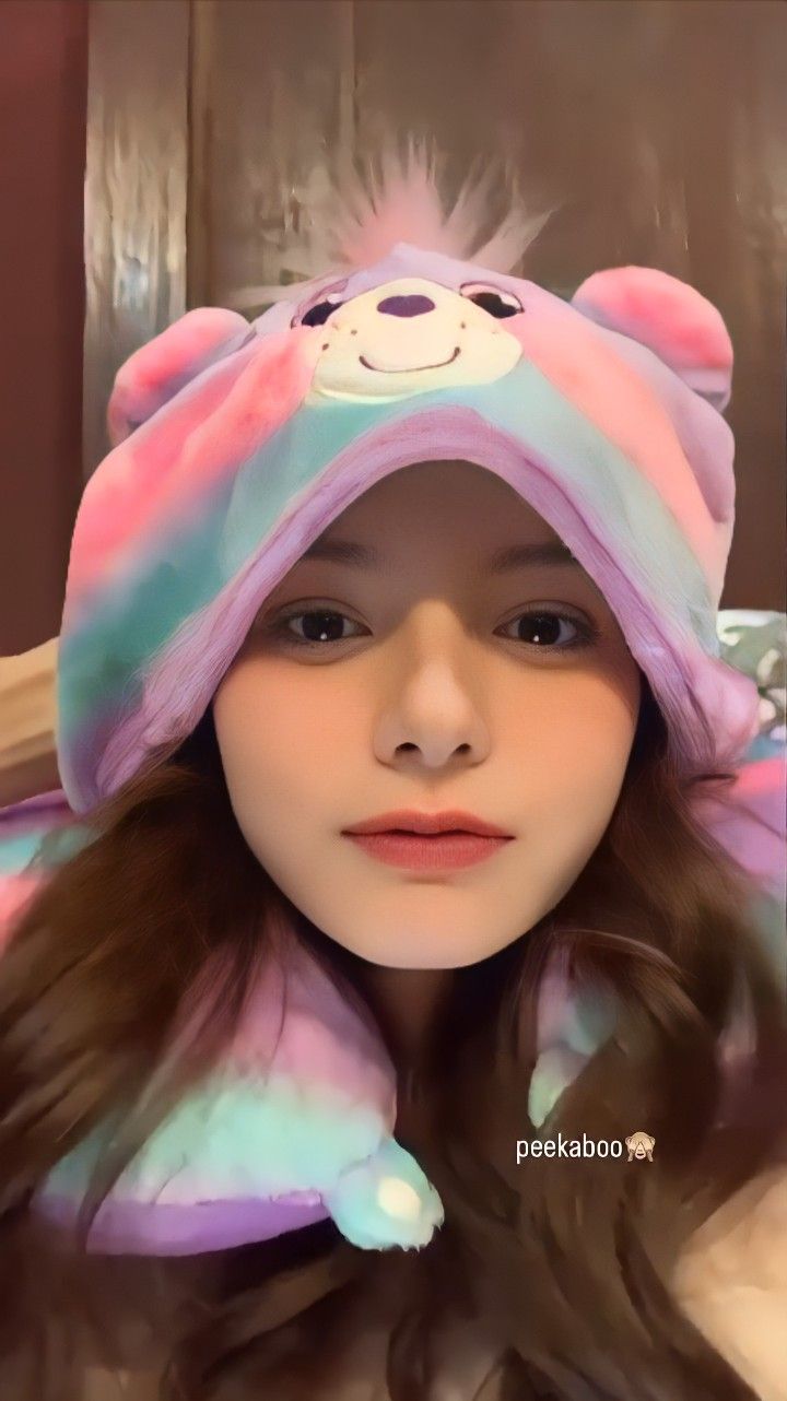 Becky Armstrong. Nữ thần, Hình ảnh, Anime