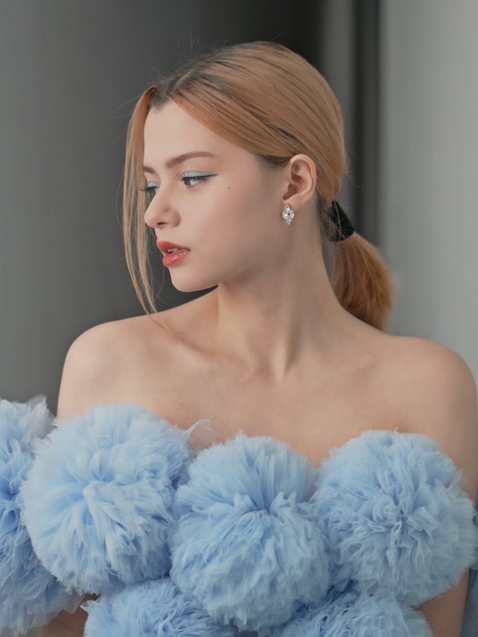 BLACKPINK's Lisa And Thai Actress Becky Armstrong Wore The Same Outfit But Served Totally Different Vibes