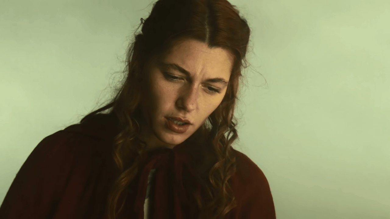 Mathilde Ollivier's Clara turned out to be the most mysterious character in Mrs. Davis so far