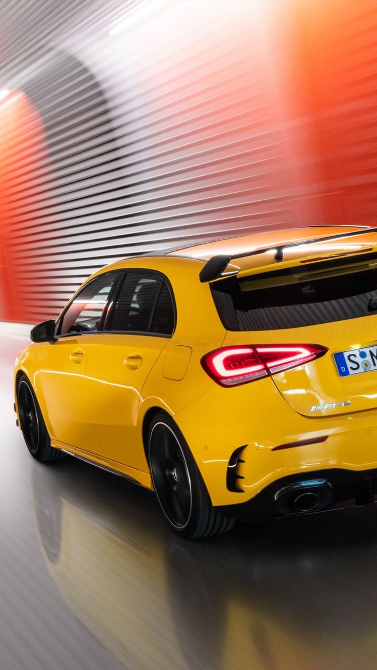Mercedes Benz A35 AMG 4matic 4K Ultra