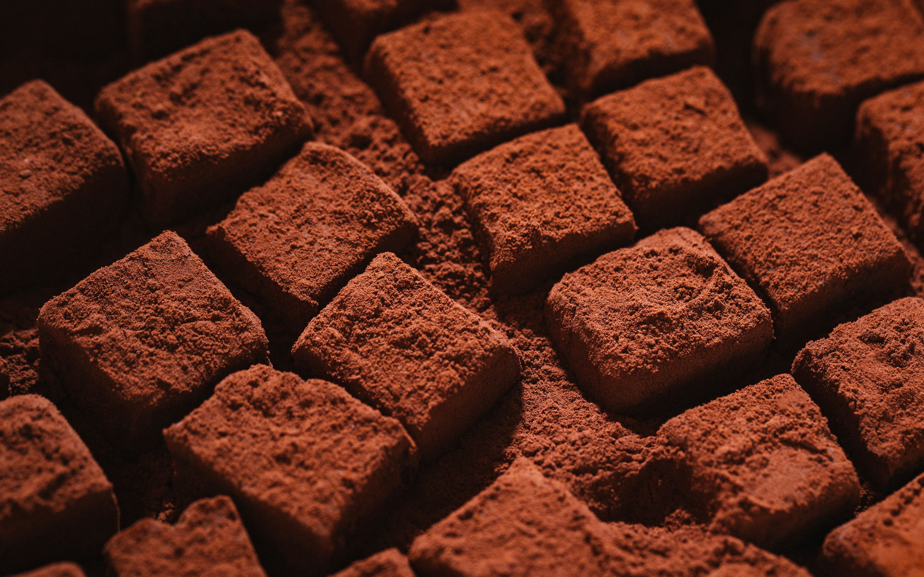 Download wallpaper 3840x2400 chocolate, cubes, dessert, powder, macro 4k ultra HD 16:10 HD background