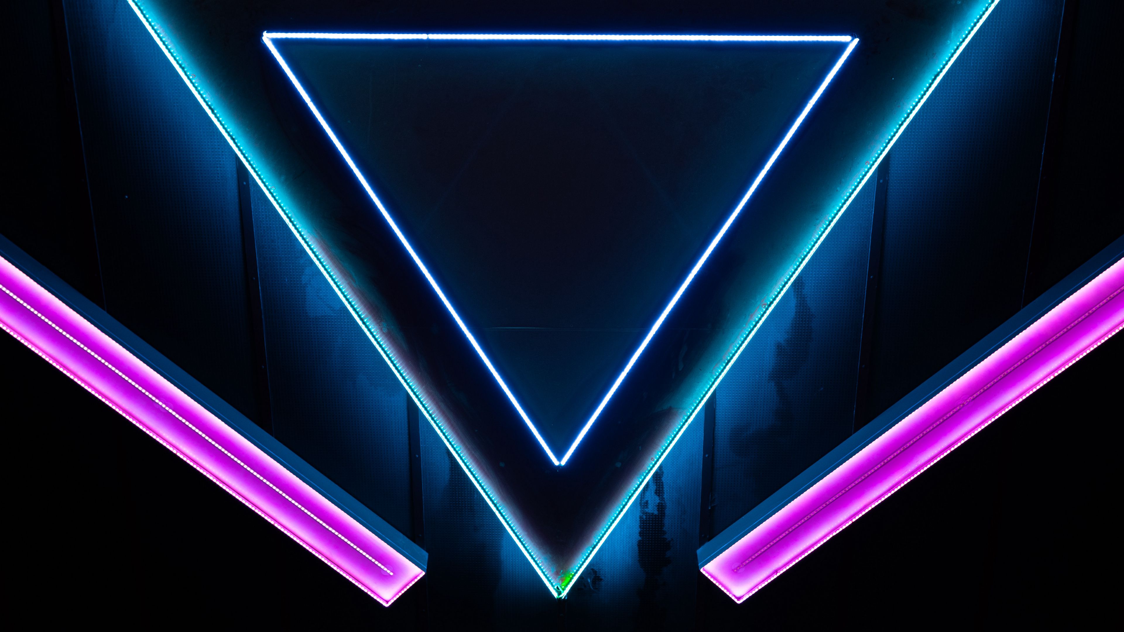 Wallpaper / neon, shape, triangle, 4k free download