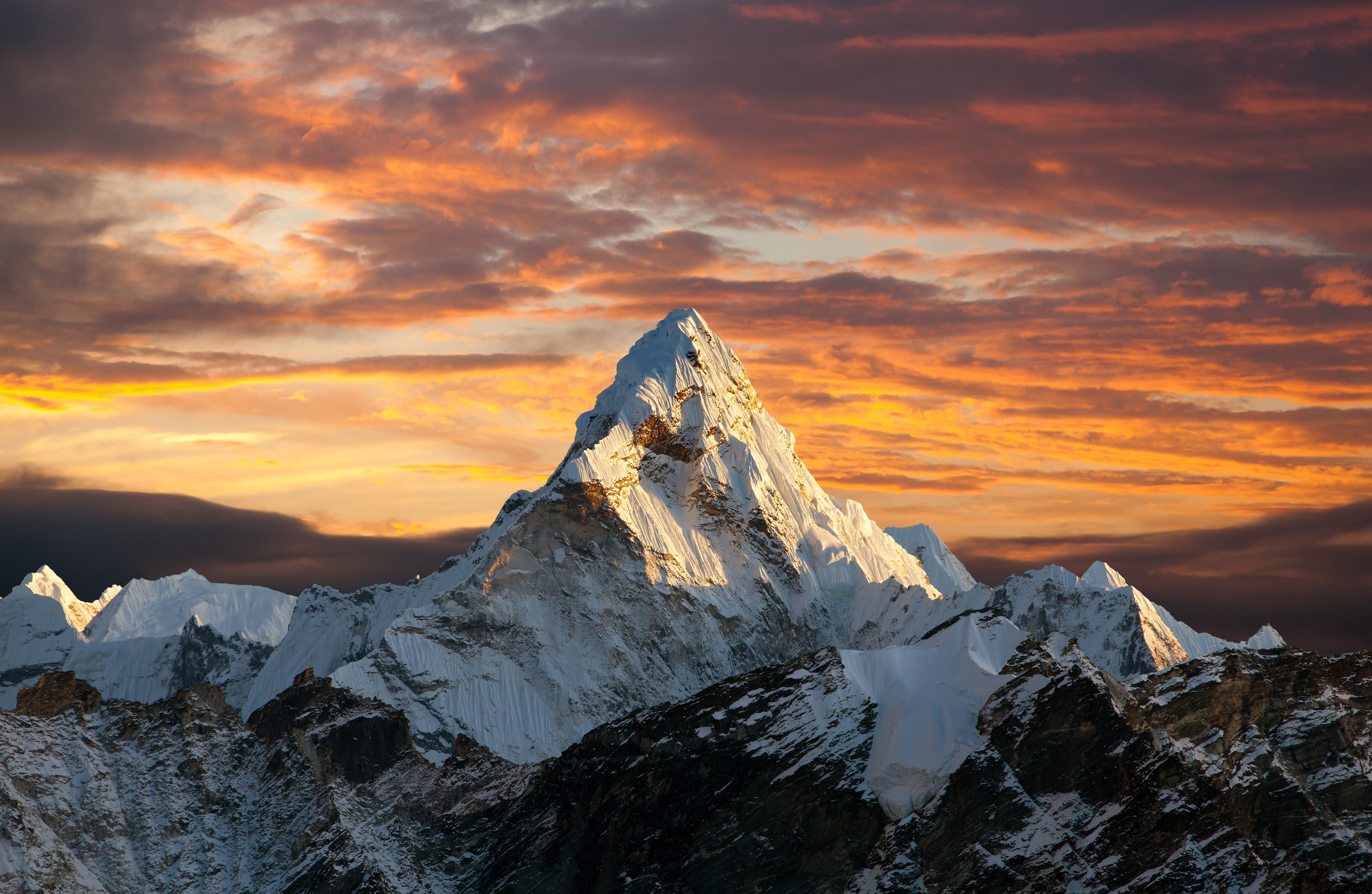 4K, Everest, Nepal, Himalayas, Sunrises and sunsets, Mountains, Snow Gallery HD Wallpaper