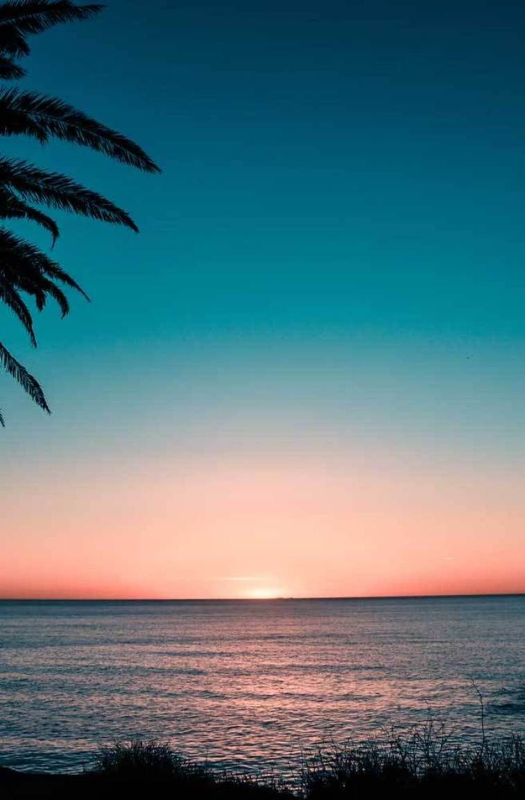 Teal and peach sky, beach #wallpaper #sky. Peach wallpaper, Light blue aesthetic, Peach aesthetic