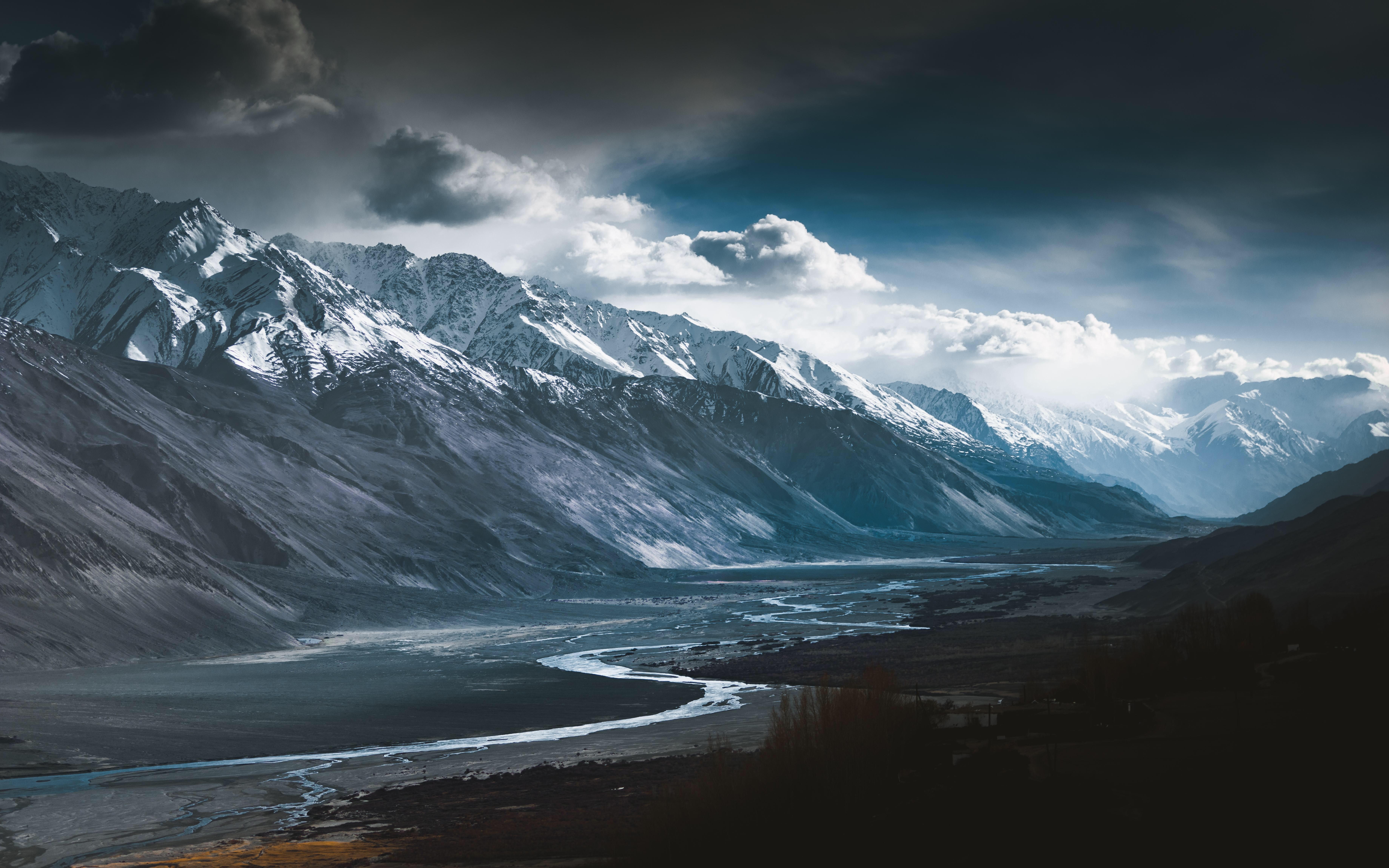 Snowy Mountains 4K wallpaper