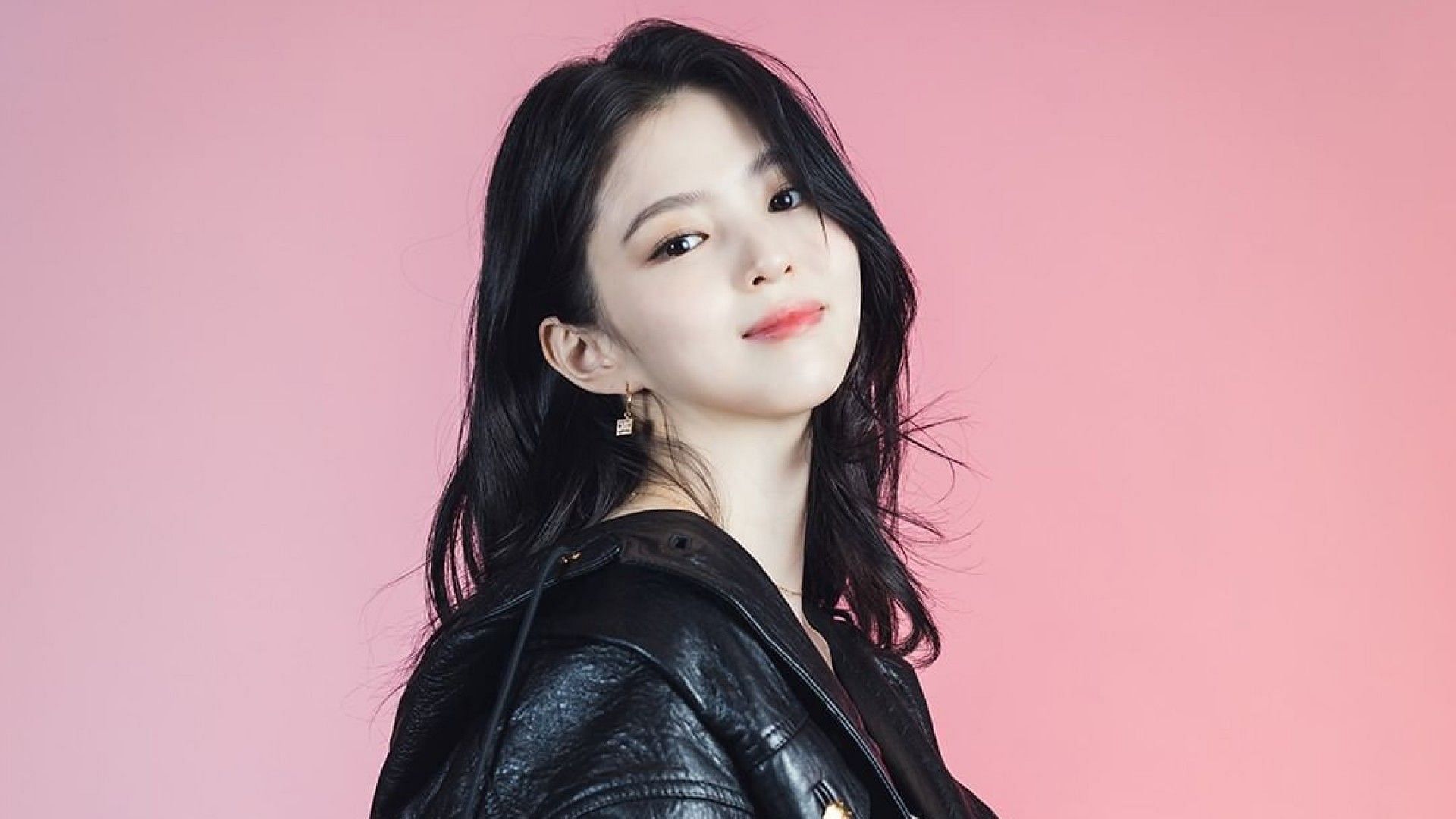 Han So Hee Is “very Worried” About Starring In Gyeongseong Creature