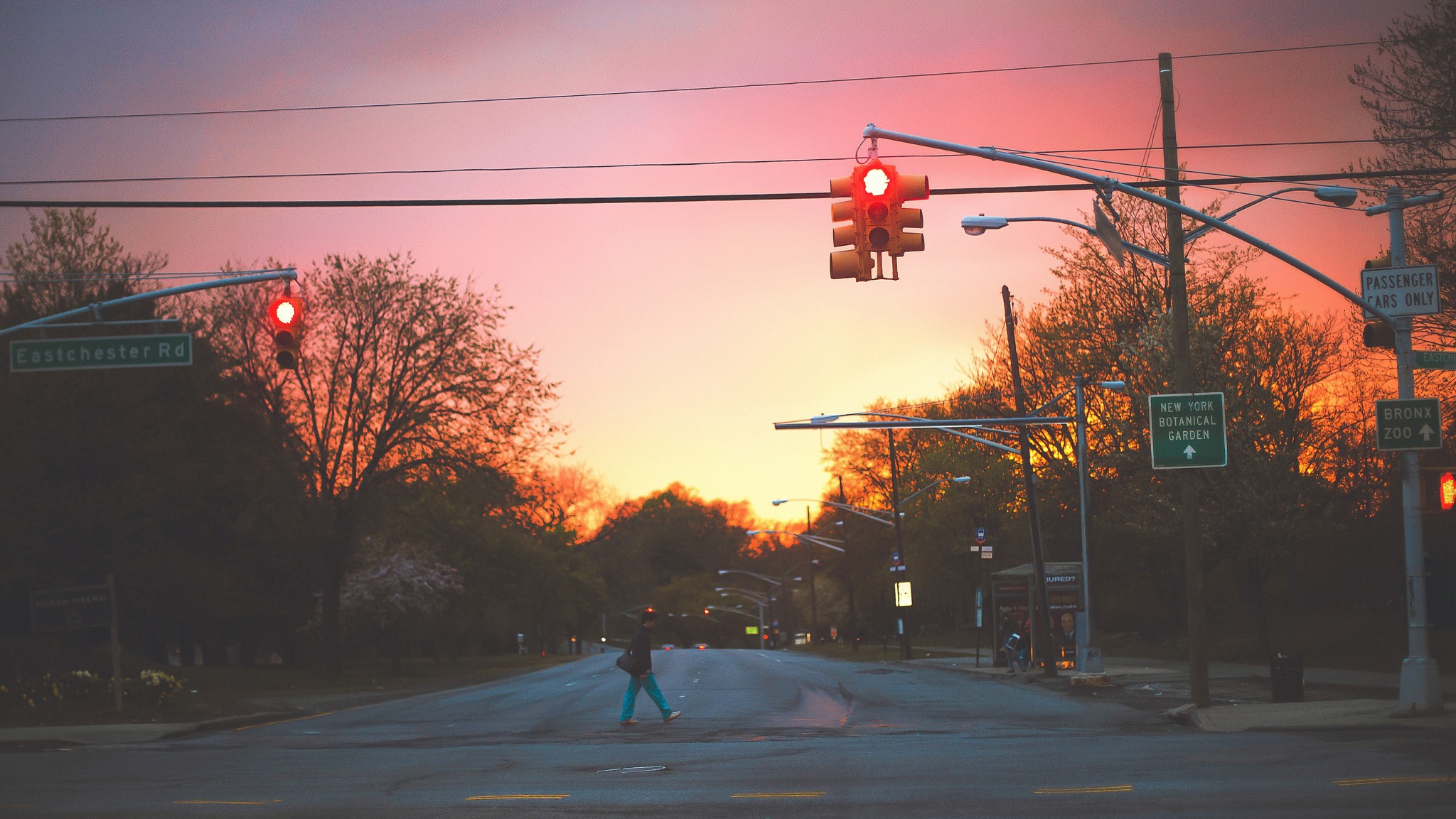 Wallpaper, street light, sunset, night, sunrise, evening, morning, fire, New York City, dusk, dawn, lighting, light fixture 2048x1153