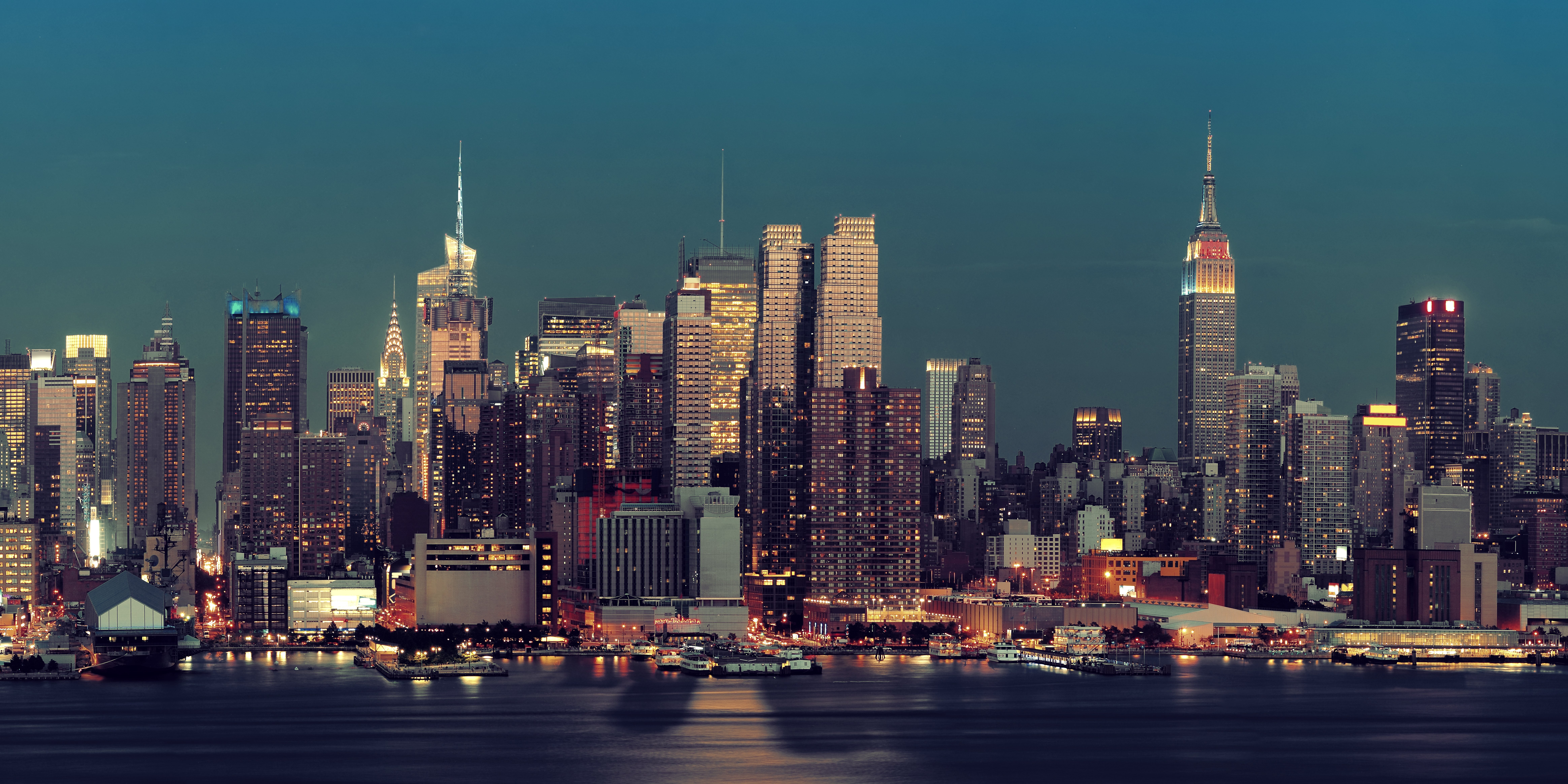 Man Made Manhattan 8k Ultra HD Wallpaper