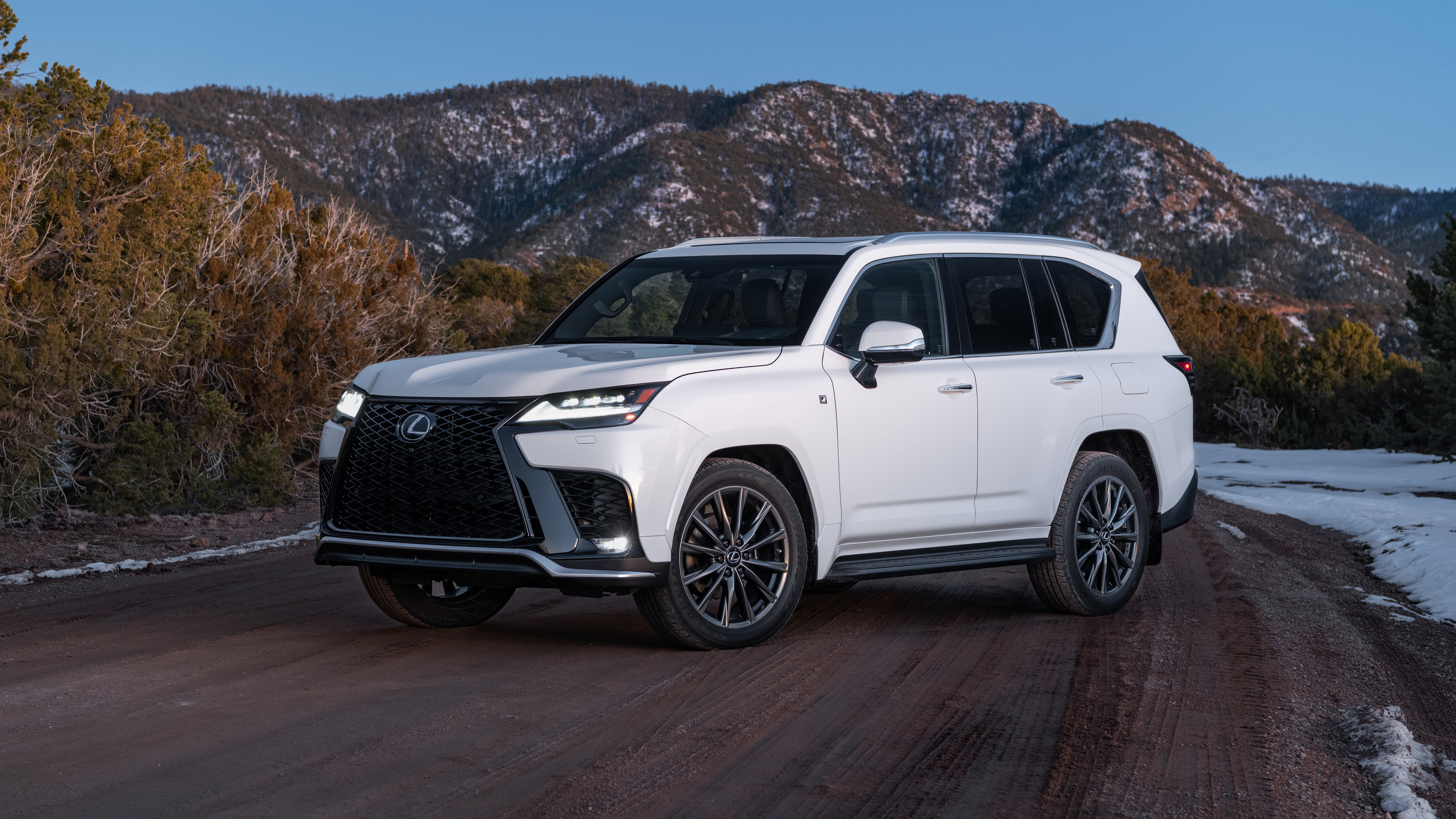 2022 Lexus LX 600 F SPORT 5K 2 Wallpaper Car Wallpaper