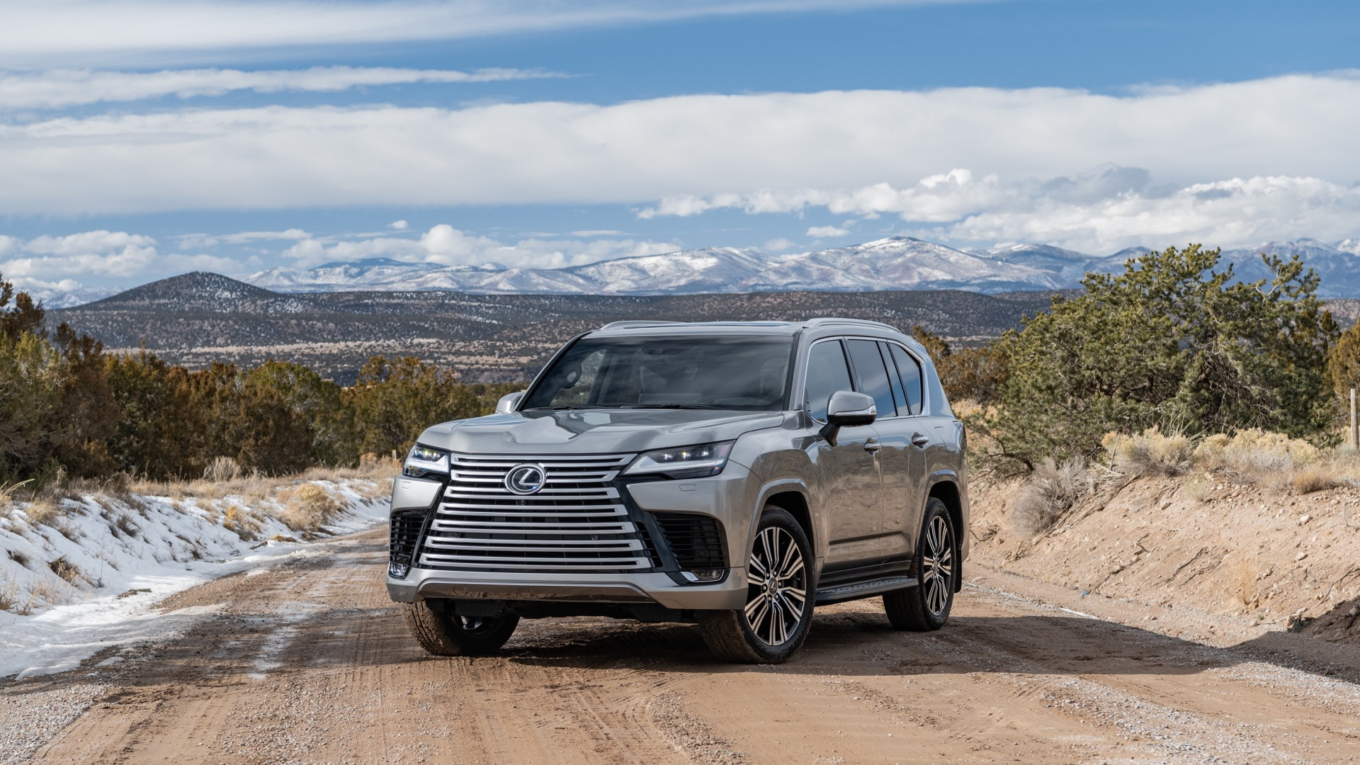 First drive review: 2022 Lexus LX 600 increases the power, efficiency