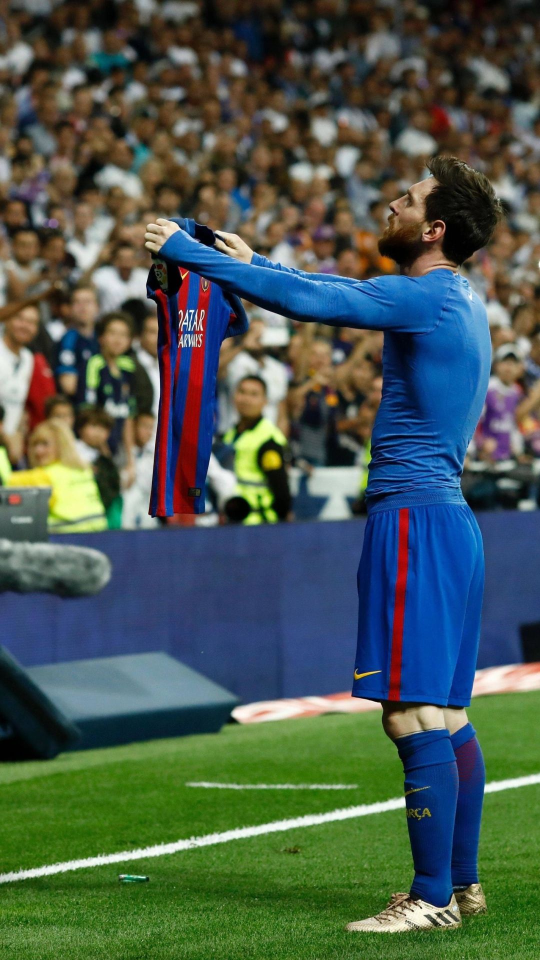 Sports / Lionel Messi (1080x1920) Mobile Wallpaper. Lionel messi, Messi, Messi shirt