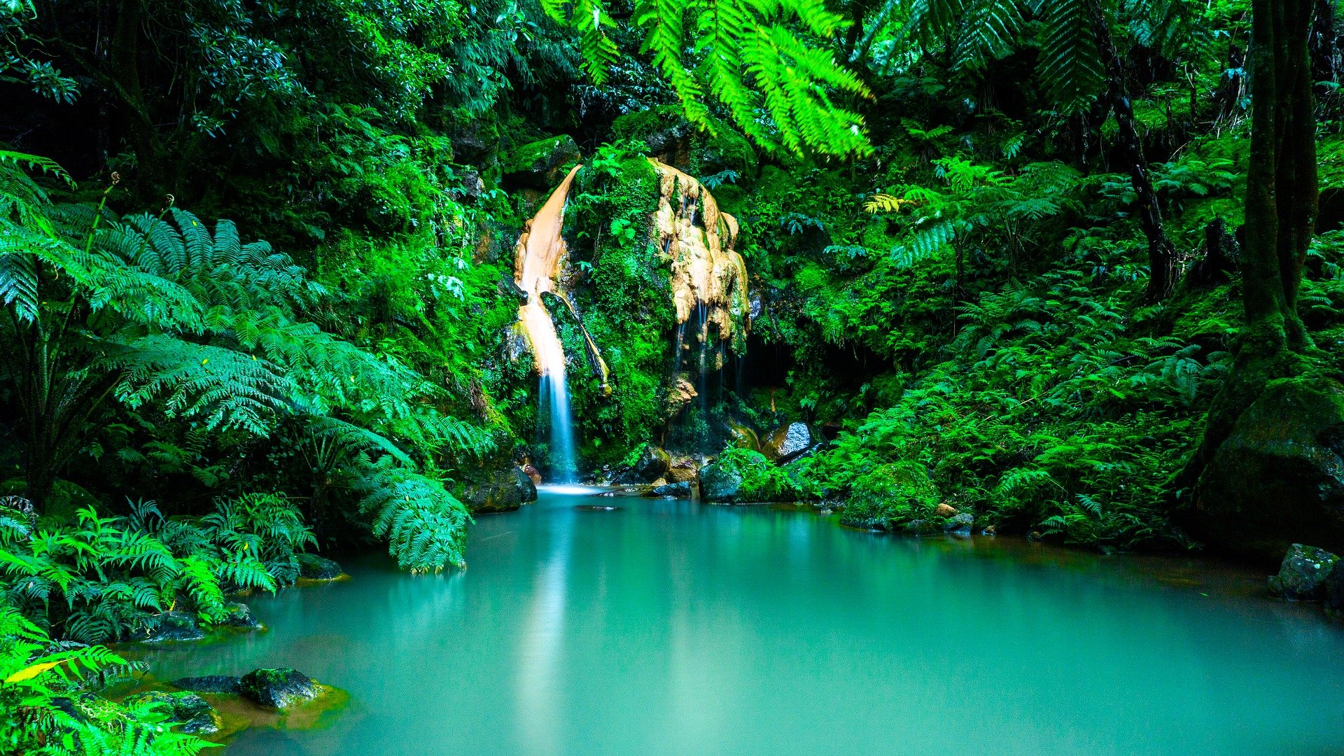 The best places for hot baths in São Miguel Island, Azores