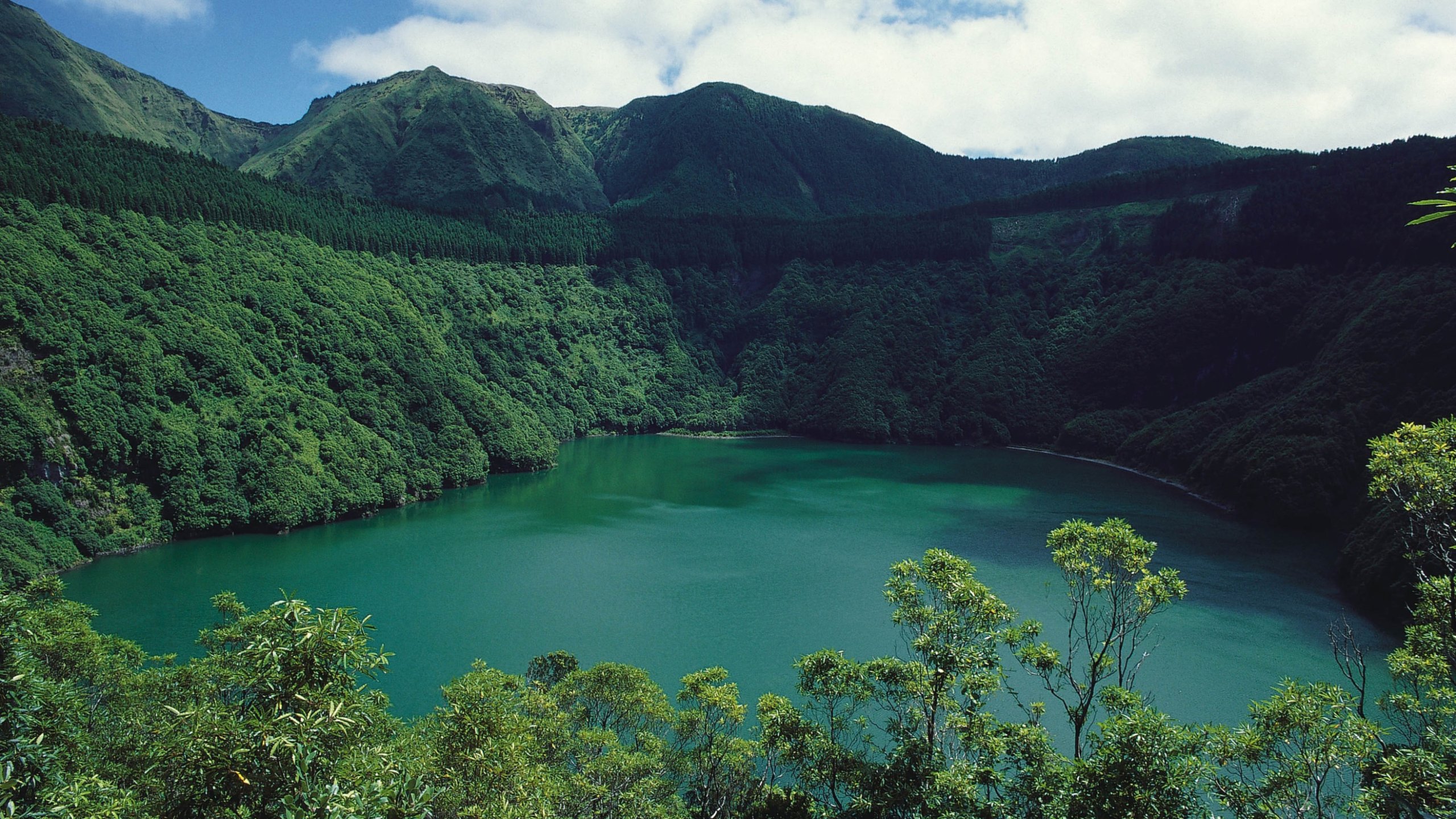 Visit Sao Miguel Island: Best of Sao Miguel Island Tourism. Expedia Travel Guide